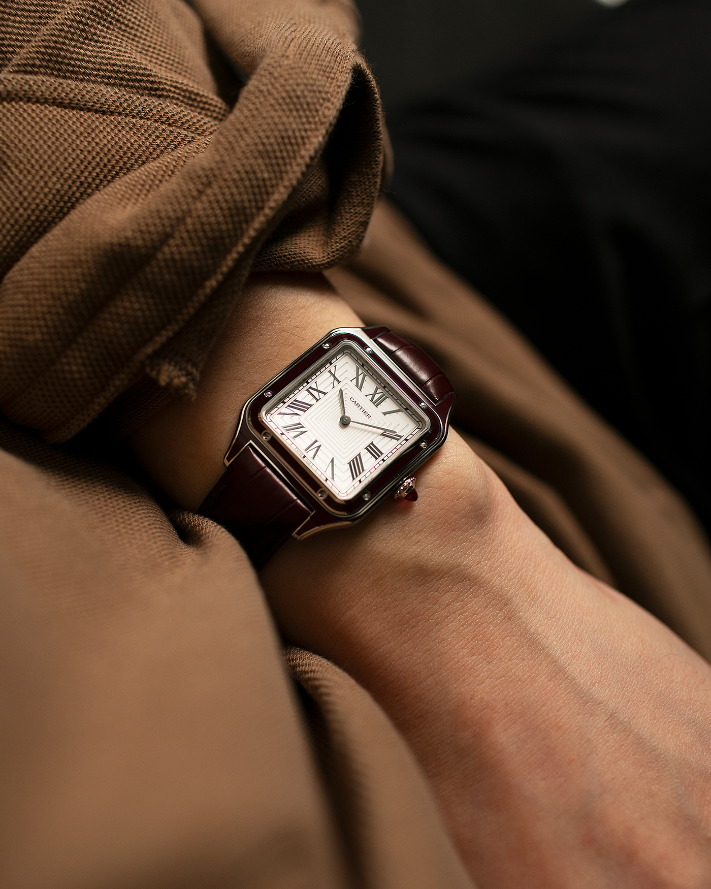 Brand: Cartier Year: 2022 Model: Santos-Dumont Large Limited Edition of 150 pieces Material: Platinum, Burgundy Lacquer Movement: Cartier Cal. 430 MC, Manual-Winding Case Diameter: 43.5mm x 31.4mm Bracelet / Strap: Cartier Burgundy Alligator Leather Strap with Signed Platinum Tang Buckle