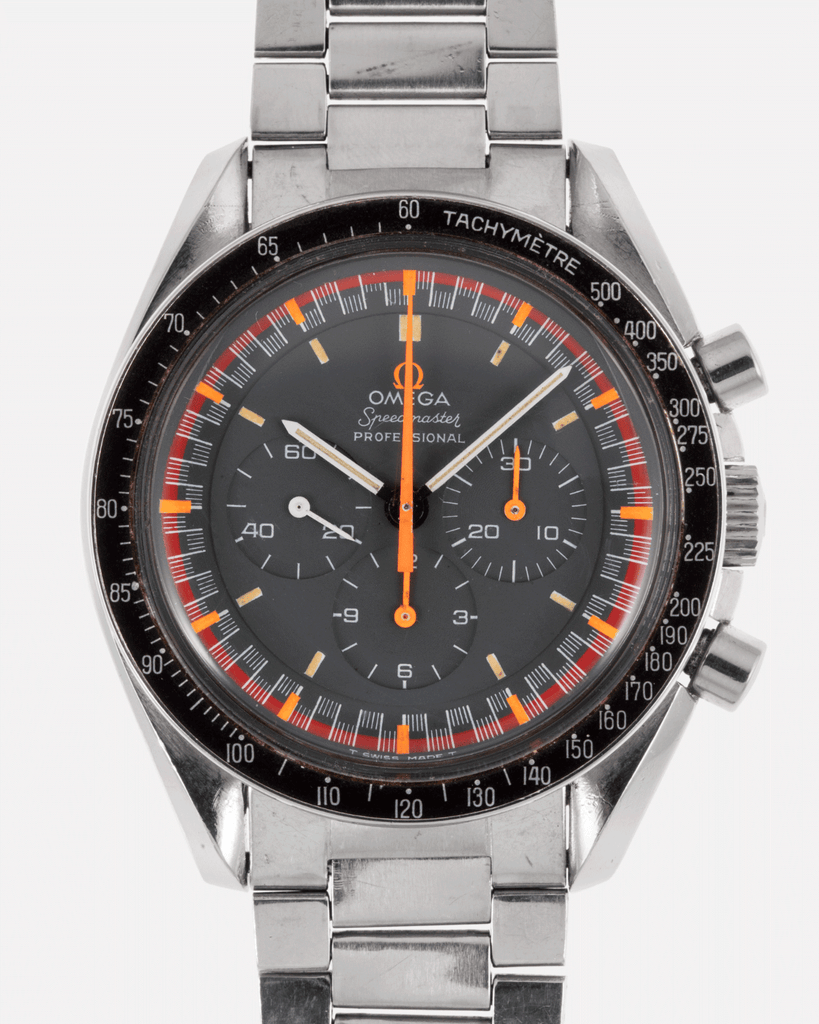 Omega speedmaster 2025 racing orange
