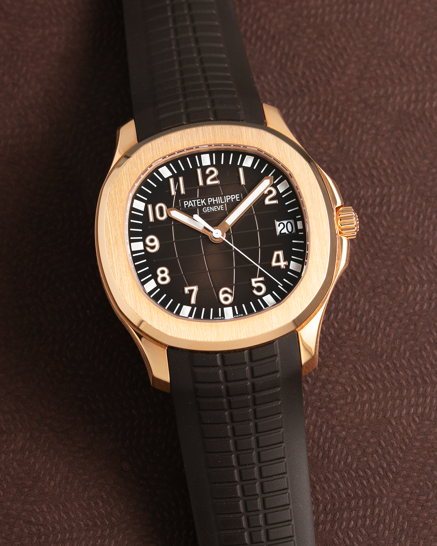 Brand: Patek Philippe Year: 2018 Model: Aquanaut Reference Number: 5167R Material: Stainless Steel Movement: Self Winding Patek Philippe Caliber 324 S C Case Diameter: 40mm Strap: Patek Philippe Aquanaut Brown Rubber Strap