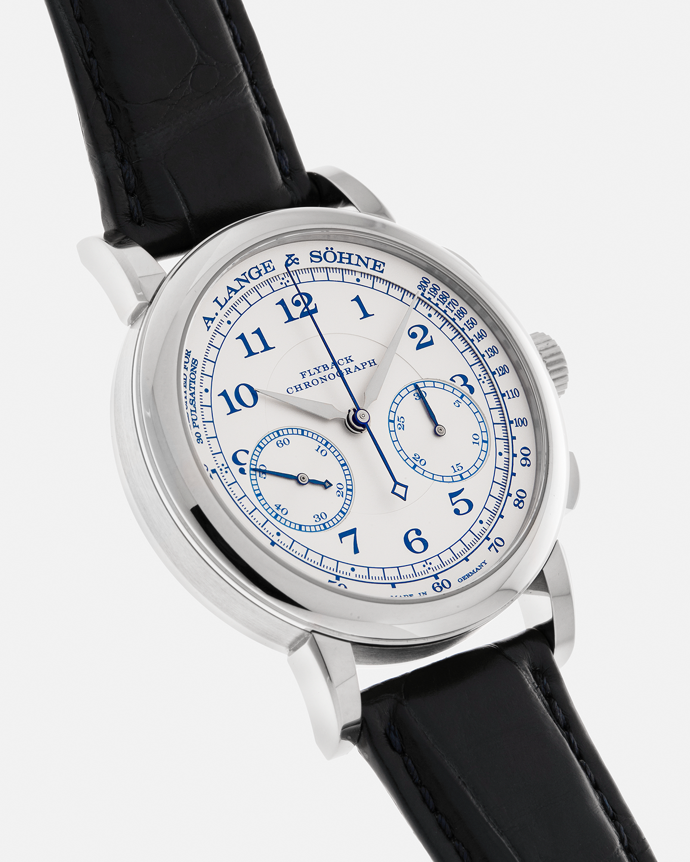 Brand: A. Lange & Söhne
Year: 2017
Model: 1815 Chronograph Boutique Edition
Reference Number: 414.026
Material: 18-carat White Gold
Movement: A. Lange & Söhne Cal. L951.5, Manual-Winding
Case Dimensions: 39.5mm x 11mm (Lug-to-Lug 48mm)
Lug Width: 20mm
Strap: A. Lange & Söhne Black Alligator Strap with signed 18-carat White Gold Tang Buckle