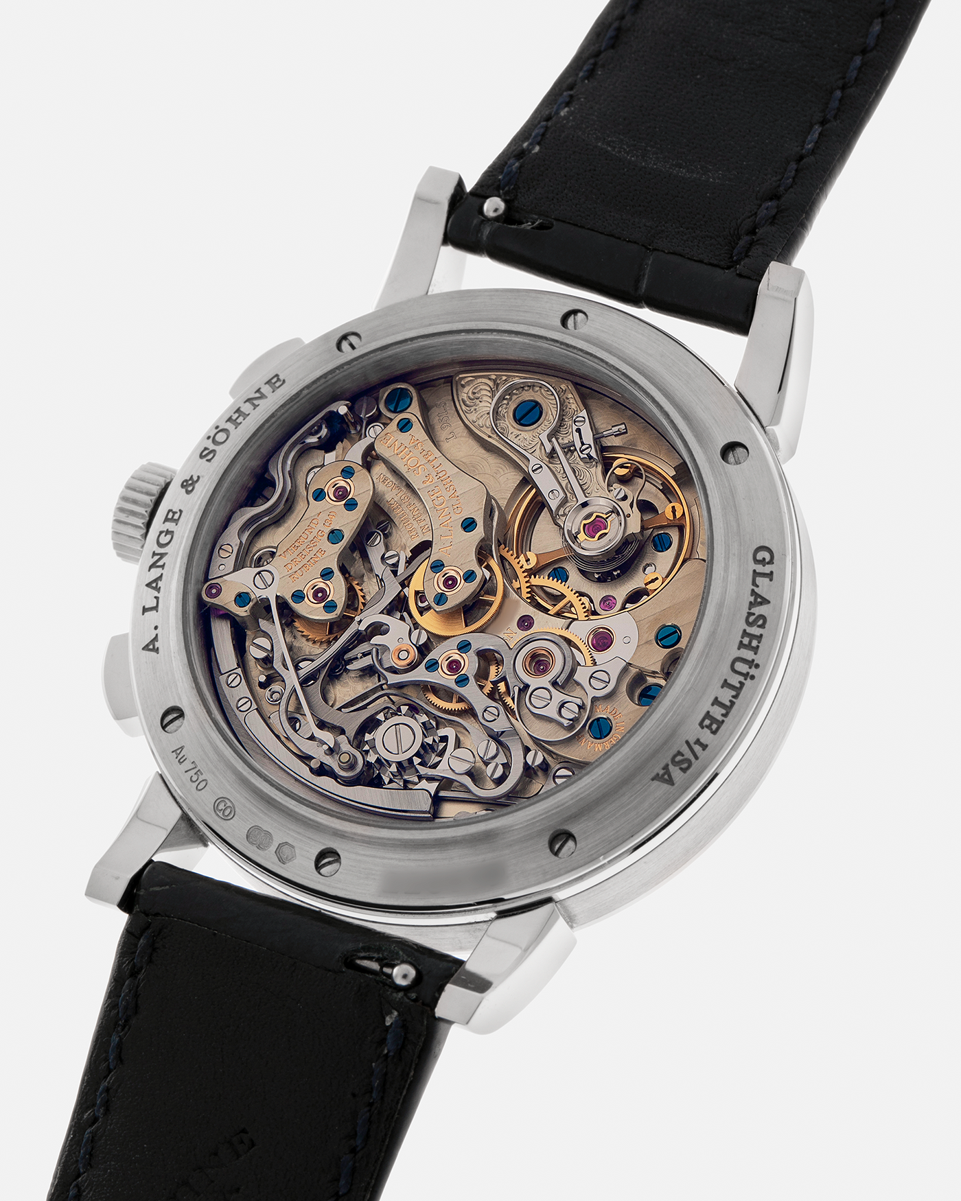 Brand: A. Lange & Söhne
Year: 2017
Model: 1815 Chronograph Boutique Edition
Reference Number: 414.026
Material: 18-carat White Gold
Movement: A. Lange & Söhne Cal. L951.5, Manual-Winding
Case Dimensions: 39.5mm x 11mm (Lug-to-Lug 48mm)
Lug Width: 20mm
Strap: A. Lange & Söhne Black Alligator Strap with signed 18-carat White Gold Tang Buckle