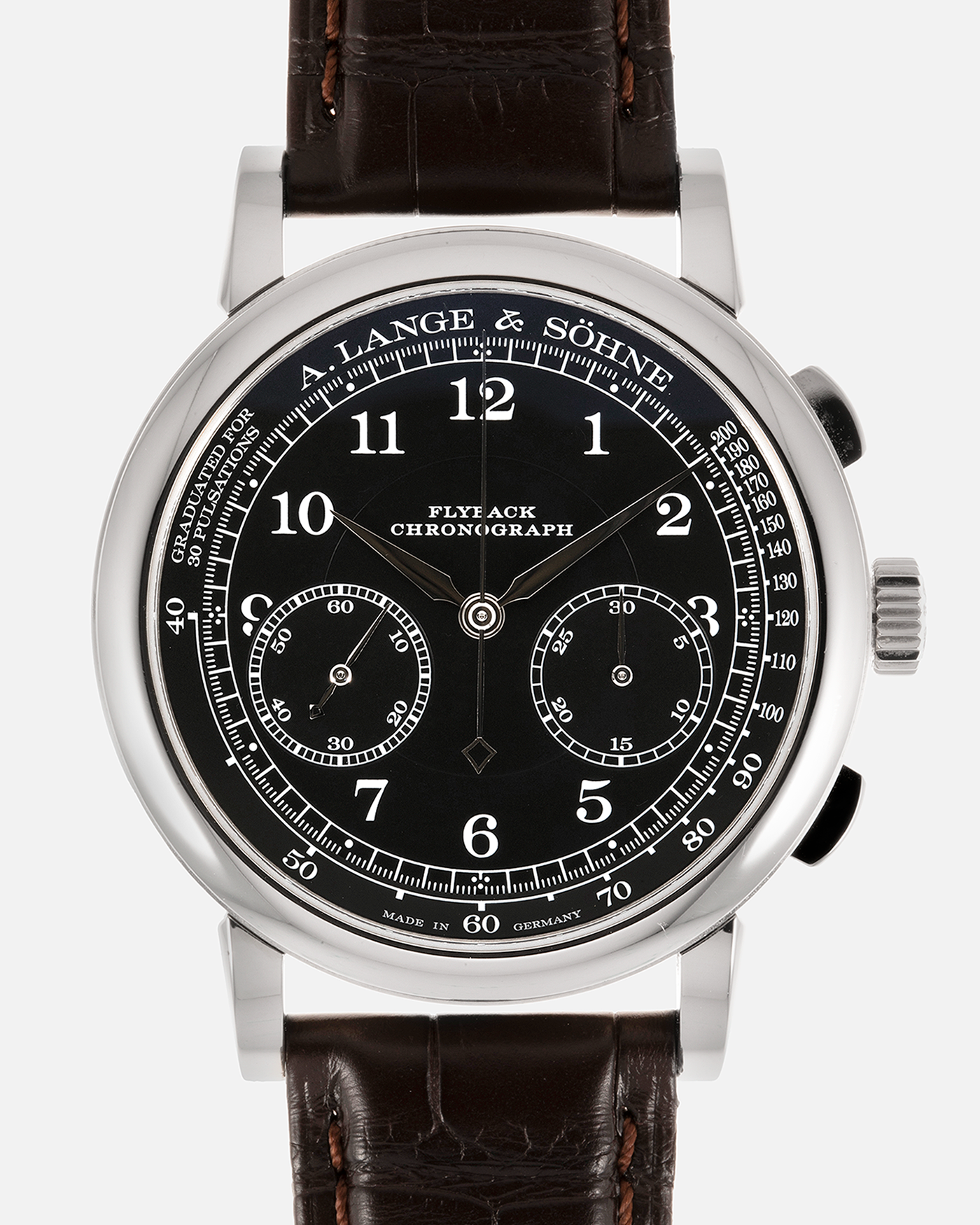 Brand: A. Lange & Söhne Year: 2022 Model: 1815 Chronograph Reference: 414.028 Material: 18-carat White Gold Movement: Cal. L951.5, Manual-Winding Case Diameter: 39.5mm Bracelet/Strap: A. Lange & Söhne Dark Brown Alligator Strap with signed 18-carat White Gold Tang Buckle