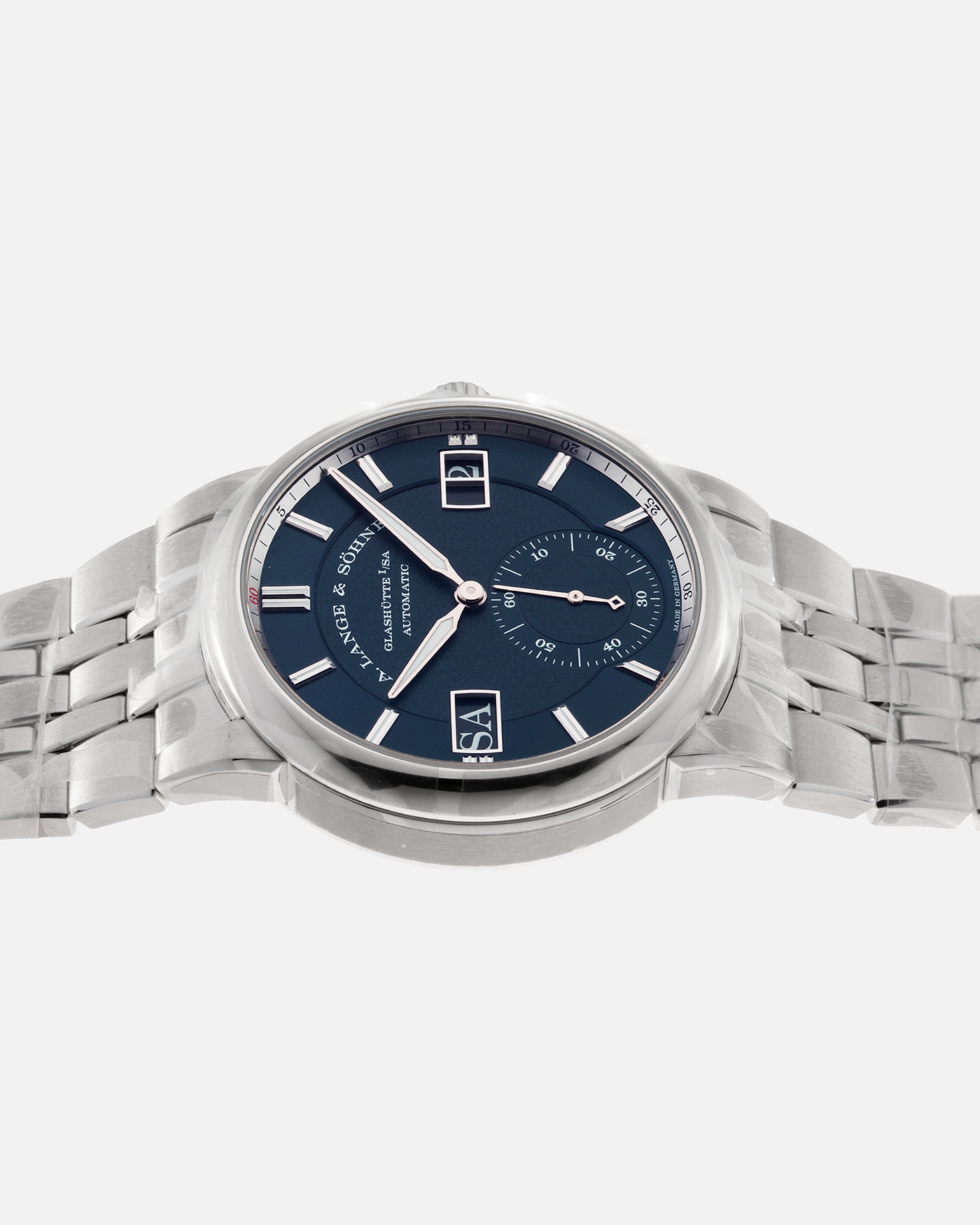 Brand: A. Lange & Söhne Year: 2022 Model: Datomatic Odysseus Ref Number: 363.179 Material: Stainless Steel Movement: Cal. L155.1, Self-Winding Case Diameter: 40.5mm Bracelet: A. Lange & Söhne Integrated Stainless Steel Bracelet with Signed Clasp