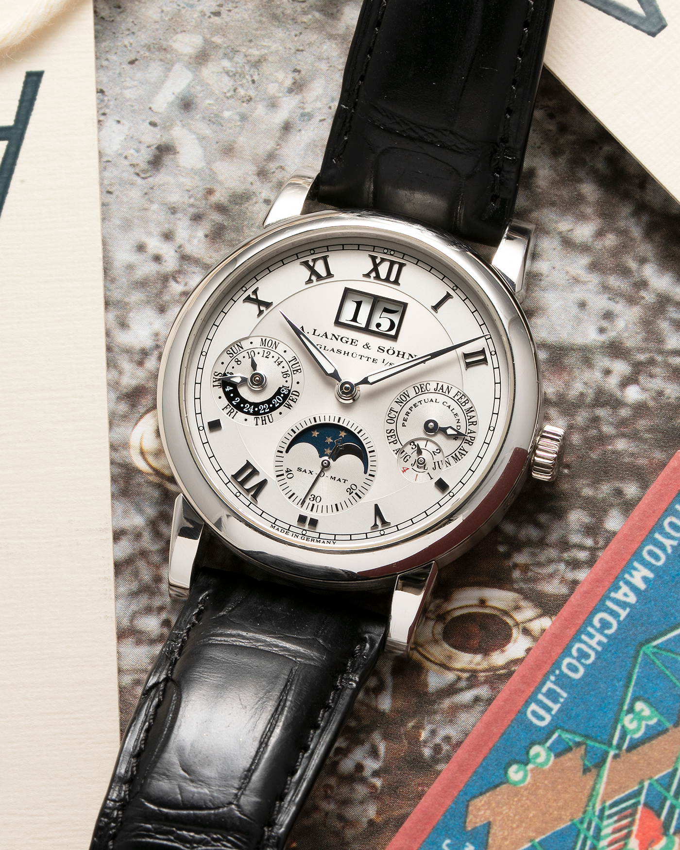 Brand: A. Lange & Söhne Year: 2000’s Model: Langematik Perpetual Ref Number: 310.025 Material: Platinum 950 Movement: Sax-0-Mat Cal. L922.1, Self-Winding Case Diameter: 38.5mm Bracelet/Strap: A. Lange & Söhne Black Alligator Leather Strap with Platinum 950 Signed Tang Buckle