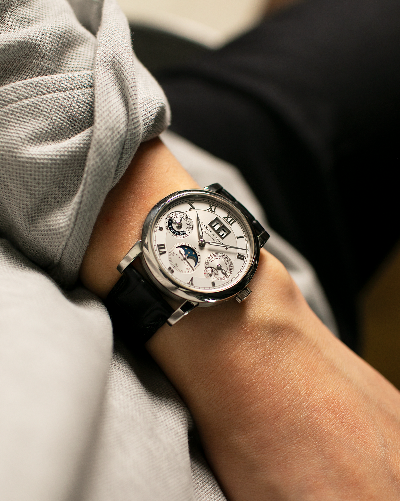 Brand: A. Lange & Söhne Year: 2000’s Model: Langematik Perpetual Ref Number: 310.025 Material: Platinum 950 Movement: Sax-0-Mat Cal. L922.1, Self-Winding Case Diameter: 38.5mm Bracelet/Strap: A. Lange & Söhne Black Alligator Leather Strap with Platinum 950 Signed Tang Buckle