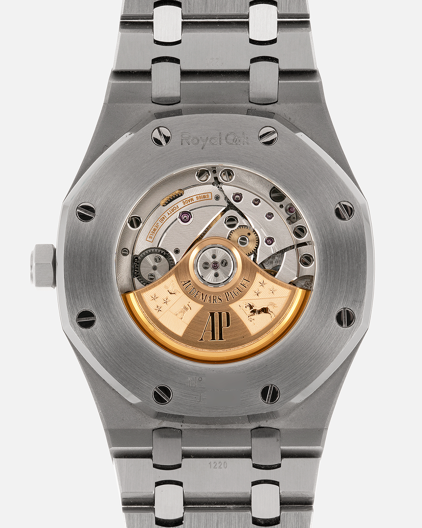 Brand: Audemars Piguet Year: 2017 Model: Royal Oak Reference Number: 15400ST Material: Stainless Steel Movement: Cal. 3120, Self-Winding Case Diameter: 41mm Bracelet: Audemars Piguet Stainless Steel Integrated Bracelet