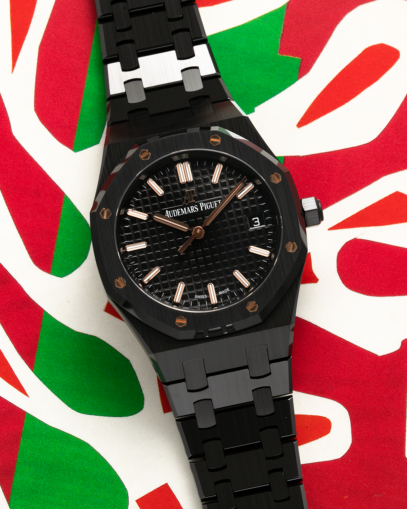 Audemars piguet 2025 black red