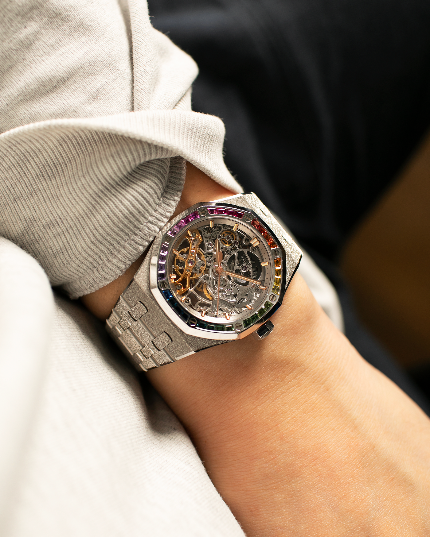 Brand: Audemars Piguet
Year: 2019
Model: Royal Oak
Reference Number: 15468BC
Material: 18-carat White Gold, Multi-Colored Baguette-Cut Sapphires
Movement: Audemars Piguet Cal. 3132, Self-Winding
Case Dimensions: 37mm x 10mm (46.2mm Lug-to-Lug)
Bracelet: Audemars Piguet Integrated 18-carat White Gold Bracelet with Frosted Finish and signed ‘AP’ Folding Clasp

