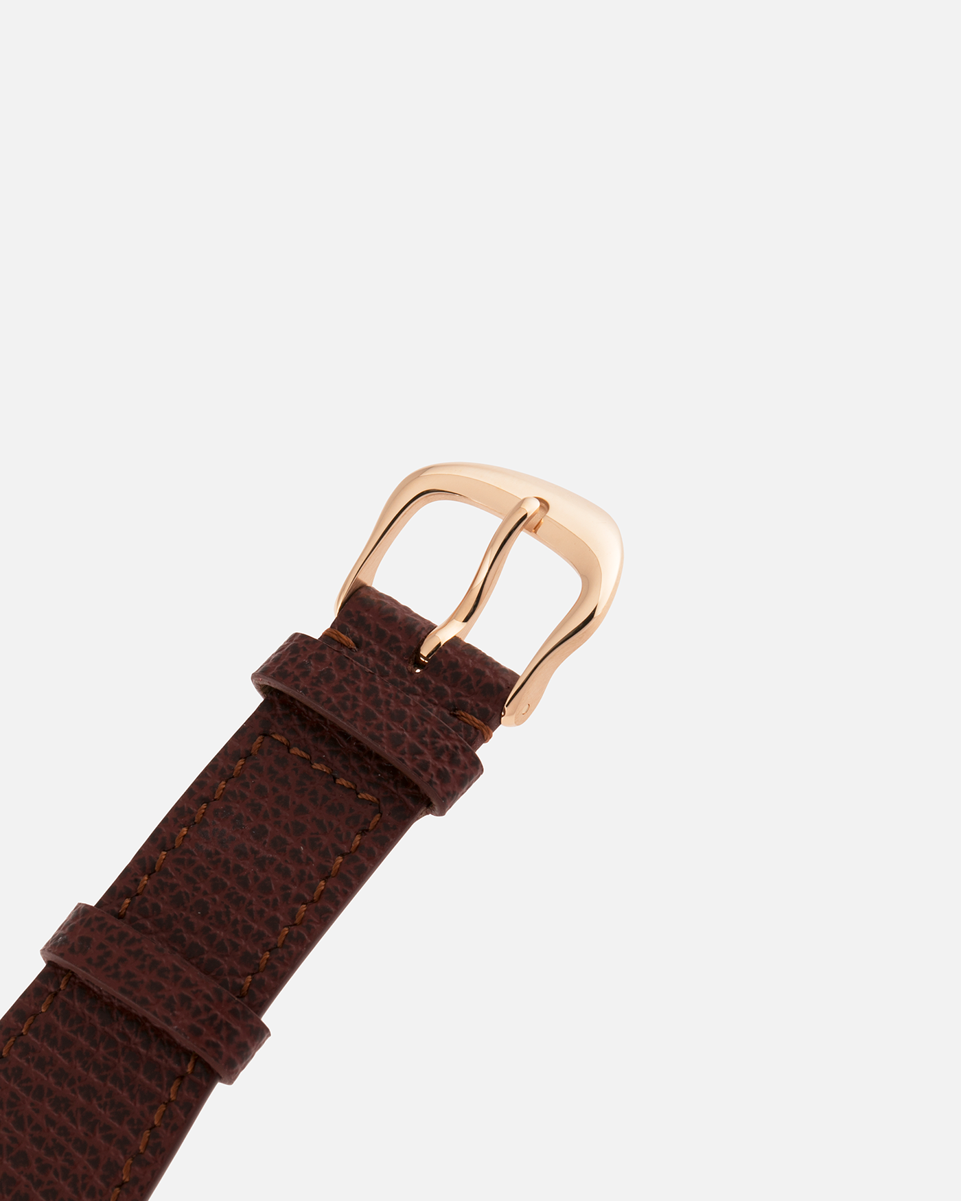 Brand: Berneron
Year: 2026
Model: Mirage 38 Sienna
Reference Number: 3438MS.G02
Material: Rose Gold
Movement: In-House, Manually-Wound Cal. 233
Case Dimensions: 38mm X 34mm (7mm Thickness)
Lug Width: 20mm
Strap: Berneron Red Brown Barenia Leather Strap and Berneron 18k Rose Gold Tang Buckle