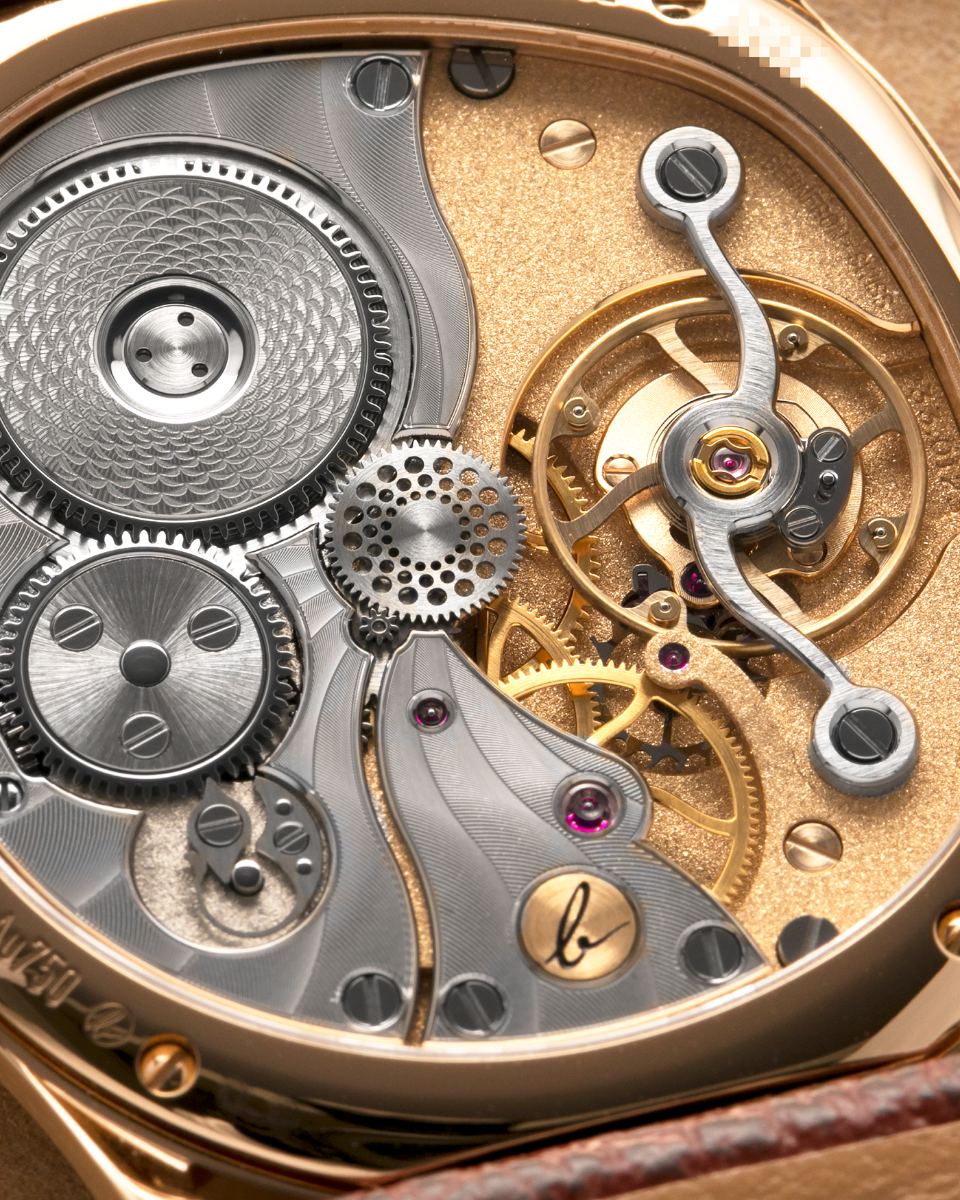 Brand: Berneron
Year: 2026
Model: Mirage 38 Sienna
Reference Number: 3438MS.G02
Material: Rose Gold
Movement: In-House, Manually-Wound Cal. 233
Case Dimensions: 38mm X 34mm (7mm Thickness)
Lug Width: 20mm
Strap: Berneron Red Brown Barenia Leather Strap and Berneron 18k Rose Gold Tang Buckle