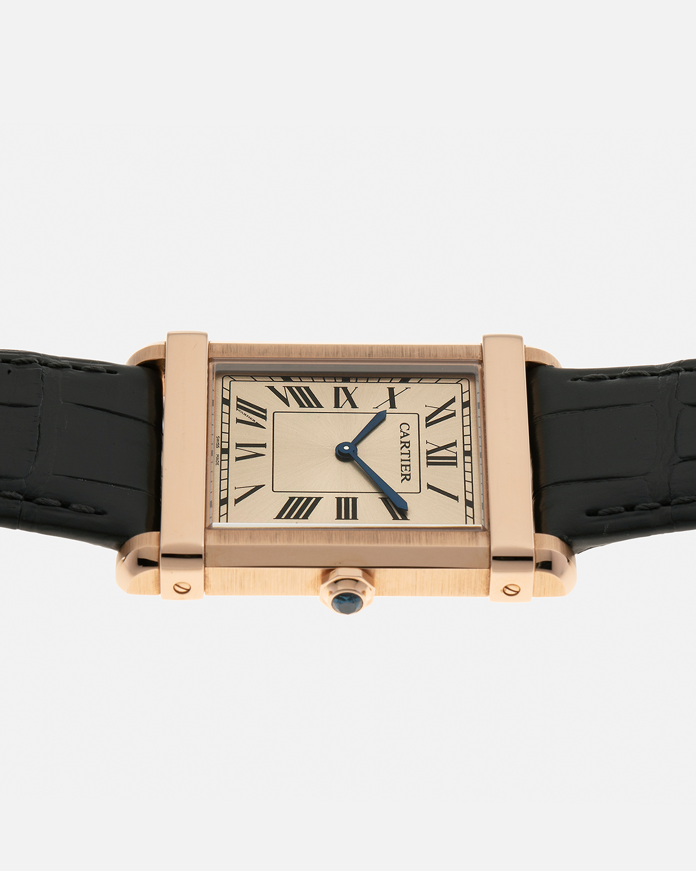 Brand: Cartier
Year: 2022
Model: Privé Tank Chinoise, Limited Edition of 150 Pieces in this Configuration
Reference Number: WGTA0075
Material: 18-carat Rose Gold
Movement: Cartier Cal. 437 MC (Based ocn Piaget Cal. 430P), Manual-Winding
Case Dimensions: 39.5mm x 29mm x 8mm (40mm Lug-to-Lug)
Lug Width: 21mm
Strap: Cartier Anthracite Grey Alligator Leather Strap with Signed 18-carat Rose Gold Tang Buckle