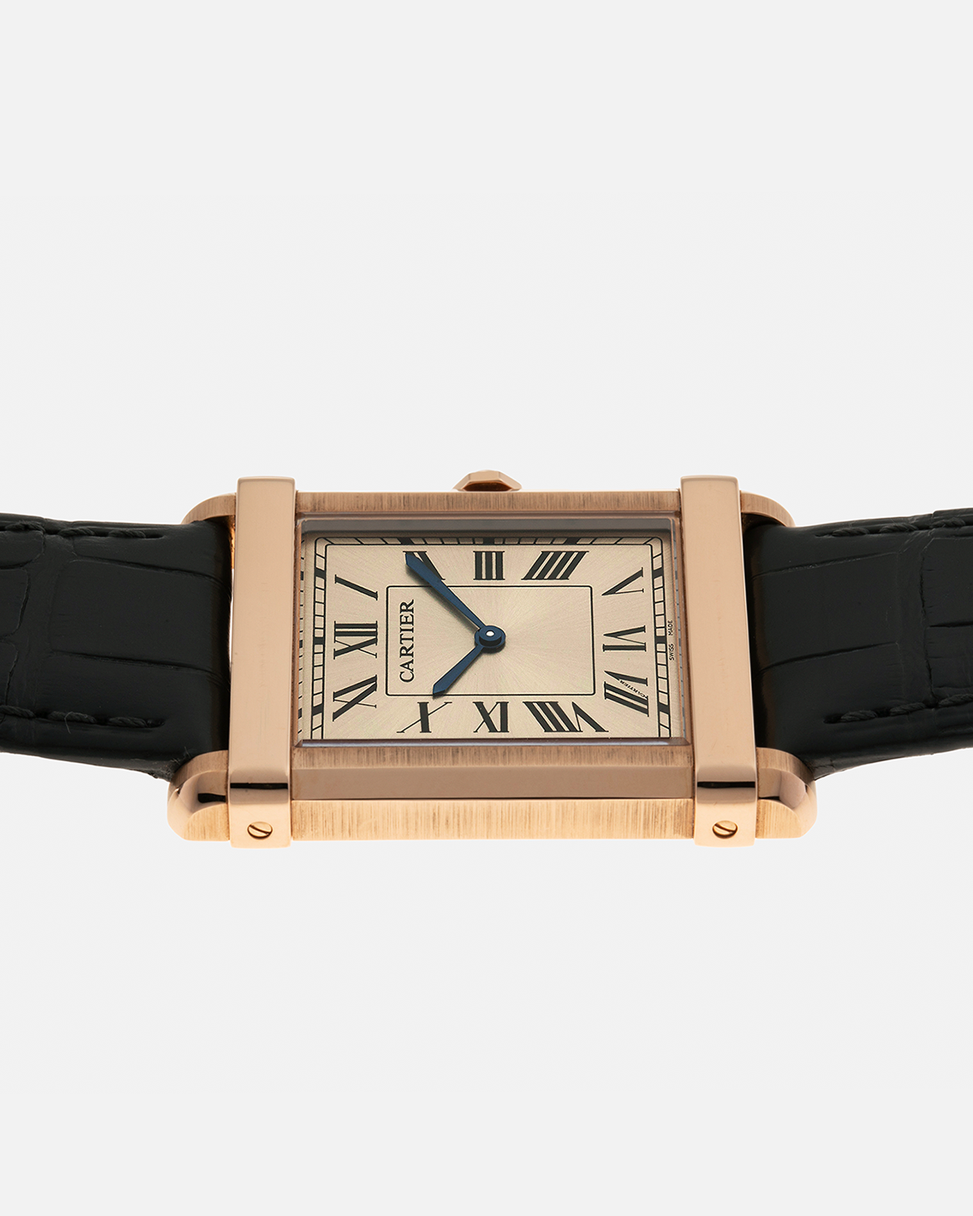 Brand: Cartier
Year: 2022
Model: Privé Tank Chinoise, Limited Edition of 150 Pieces in this Configuration
Reference Number: WGTA0075
Material: 18-carat Rose Gold
Movement: Cartier Cal. 437 MC (Based ocn Piaget Cal. 430P), Manual-Winding
Case Dimensions: 39.5mm x 29mm x 8mm (40mm Lug-to-Lug)
Lug Width: 21mm
Strap: Cartier Anthracite Grey Alligator Leather Strap with Signed 18-carat Rose Gold Tang Buckle
