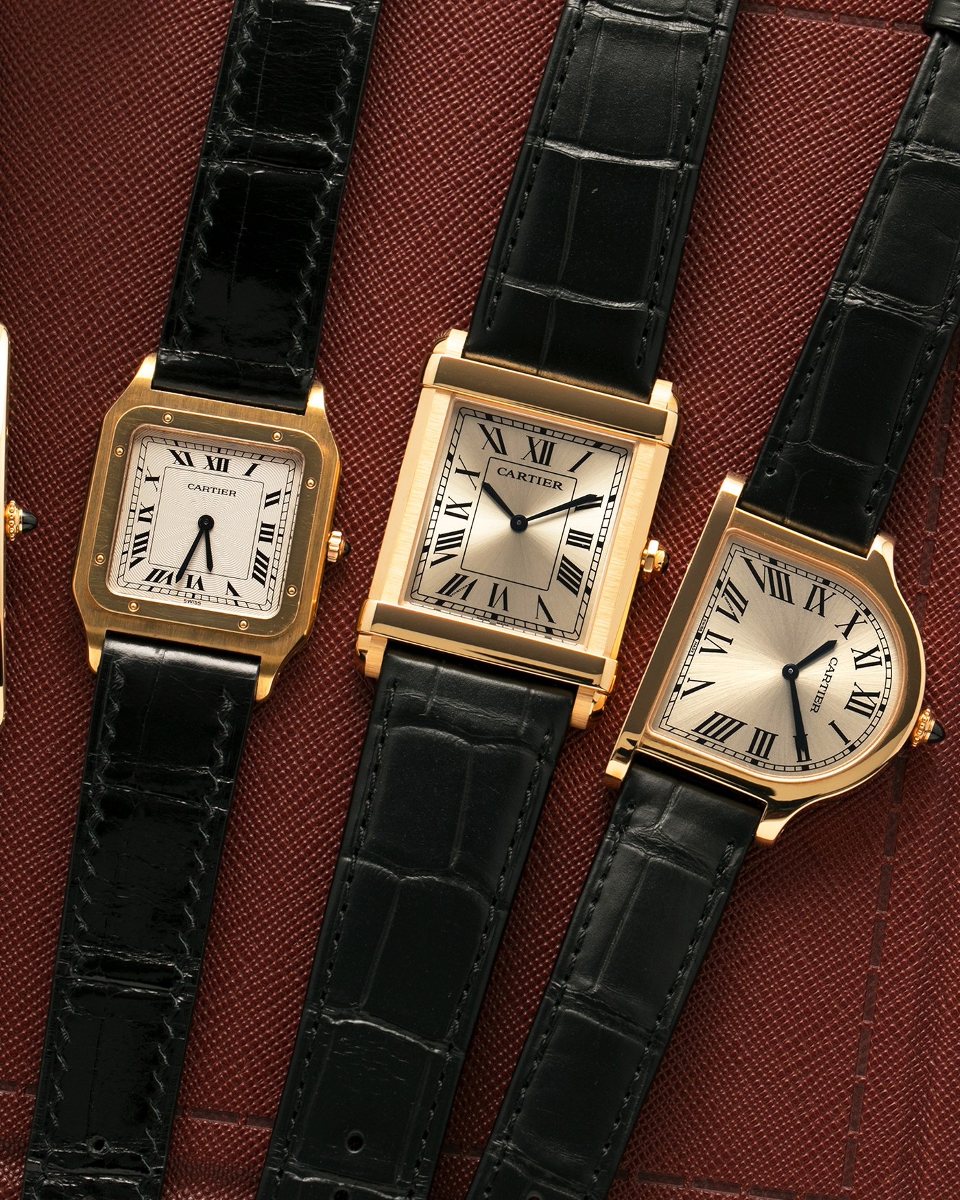 Brand: Cartier
Year: 2022
Model: Privé Tank Chinoise, Limited Edition of 150 Pieces in this Configuration
Reference Number: WGTA0088
Material: 18-carat Yellow Gold
Movement: Cartier Cal. 430 MC (Based on Piaget Cal. 430P), Manual-Winding
Case Dimensions: 39.5mm x 29mm x 8mm (Lug-to-Lug 40mm)
Lug Width: 21mm
Strap: Cartier Black Alligator Leather Strap with Signed 18-carat Yellow Gold Tang Buckle