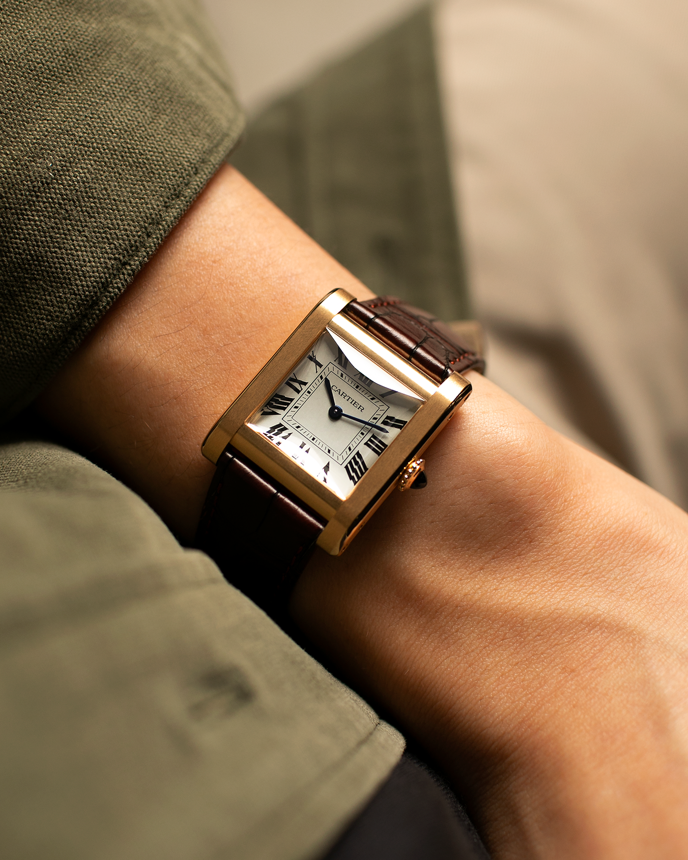 Brand: Cartier
Year: 2024
Model: Privé Tank Normale, Limited to 200 Pieces in this Combination
Reference Number: CRWGTA0108
Material: 18-carat Yellow Gold
Movement: Cartier Cal. 070 MC, Manual-Winding
Case Dimensions: 32.6mm (Lug-to-Lug) x 25.7mm
Lug Width: 19mm
Strap: Cartier Brown Alligator Leather Strap with Signed 18-carat Yellow Gold Tang Buckle