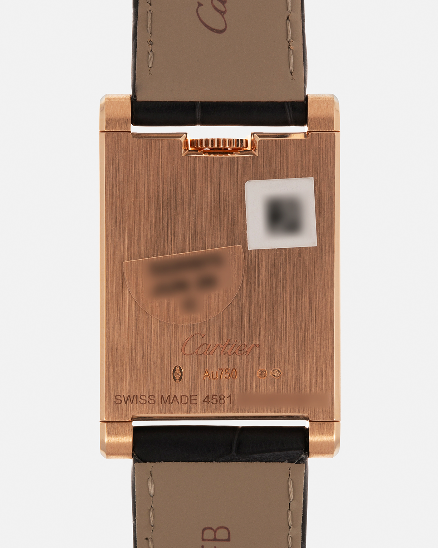 Brand: Cartier
Year: 2025
Model: Privé Tank à Guichets
Reference Number: 4581
Model Number: WGTA0235
Material: 18-carat Rose Gold
Movement: Cartier Cal. 9755 MC (Based on Piaget Cal. 430P), Manual-Winding
Case Dimensions: 37.6mm (Including Lugs) x 24.8mm x 6mm
Lug Width: 18mm
Strap: Cartier Dark Grey Alligator Leather Strap with Signed 18-carat Rose Gold Tang Buckle