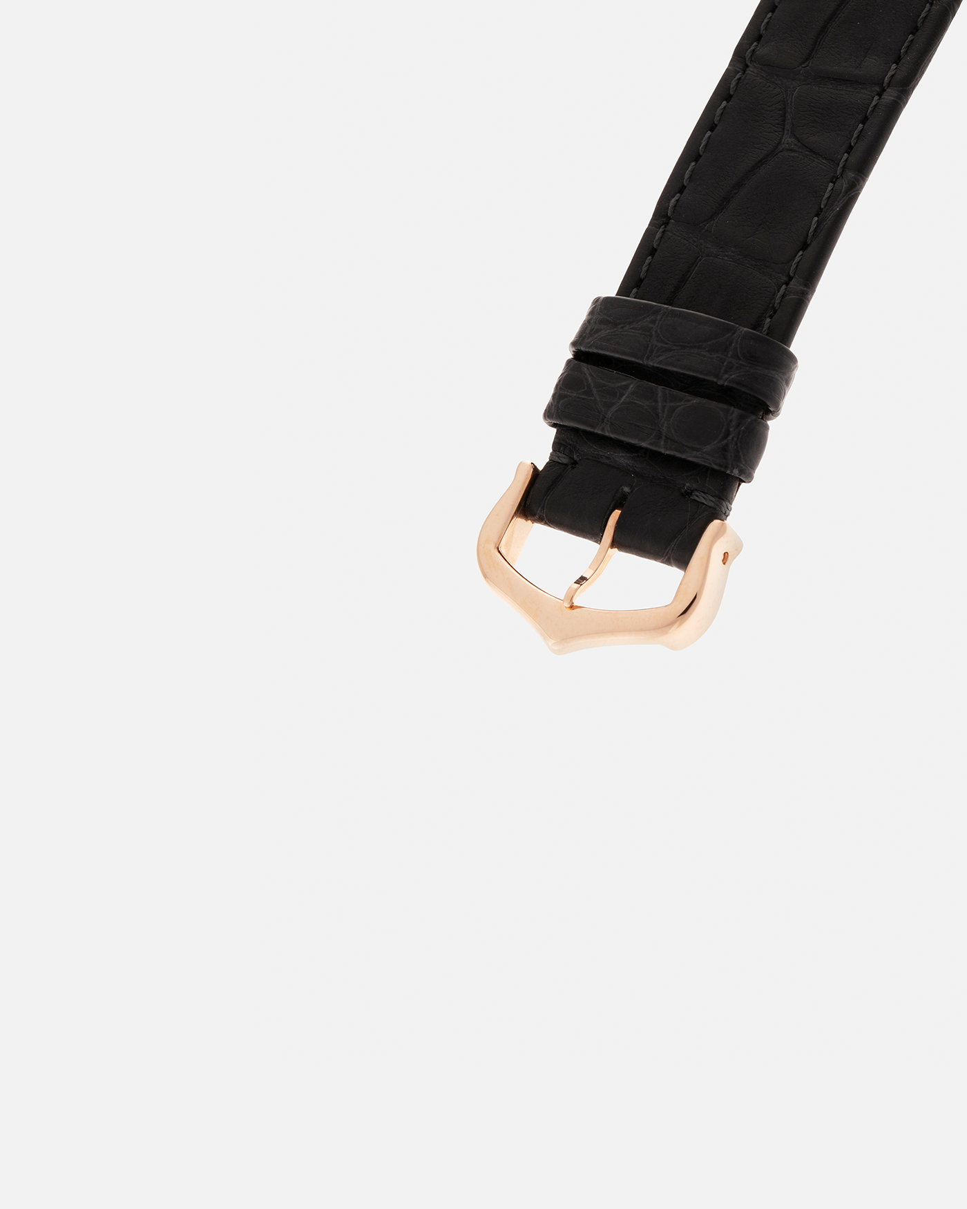 Brand: Cartier
Year: 2025
Model: Privé Tank à Guichets
Reference Number: 4581
Model Number: WGTA0235
Material: 18-carat Rose Gold
Movement: Cartier Cal. 9755 MC (Based on Piaget Cal. 430P), Manual-Winding
Case Dimensions: 37.6mm (Including Lugs) x 24.8mm x 6mm
Lug Width: 18mm
Strap: Cartier Dark Grey Alligator Leather Strap with Signed 18-carat Rose Gold Tang Buckle