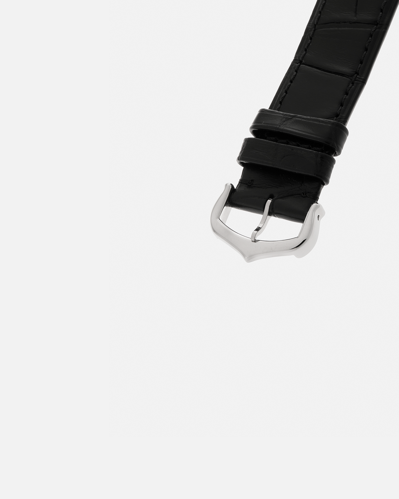 Brand: Cartier
Year: 2025
Model: Santos-Dumont Large ‘Lacquered’
Reference: CRWSSA0046
Material: Stainless Steel, Black Lacquer
Movement: Cartier Cal. 430 MC, Manual-Winding
Case Dimensions: 43.5mm (Including Lugs) x 31.4mm
Strap: Cartier Black Alligator Leather Strap with Signed Stainless Steel Tang Buckle