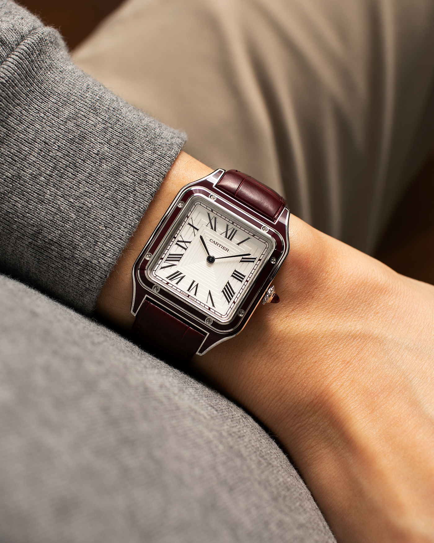 Brand: Cartier
Year: 2022
Model: Santos-Dumont Large, Limited Edition of 150 pieces
Material: Platinum 950, Burgundy Lacquer
Movement: Cartier Cal. 430 MC, Manual-Winding
Case Dimensions: 43.5mm (Including Lugs) x 31.4mm
Strap: Cartier Burgundy Alligator Leather Strap with Signed Platinum 950 Tang Buckle