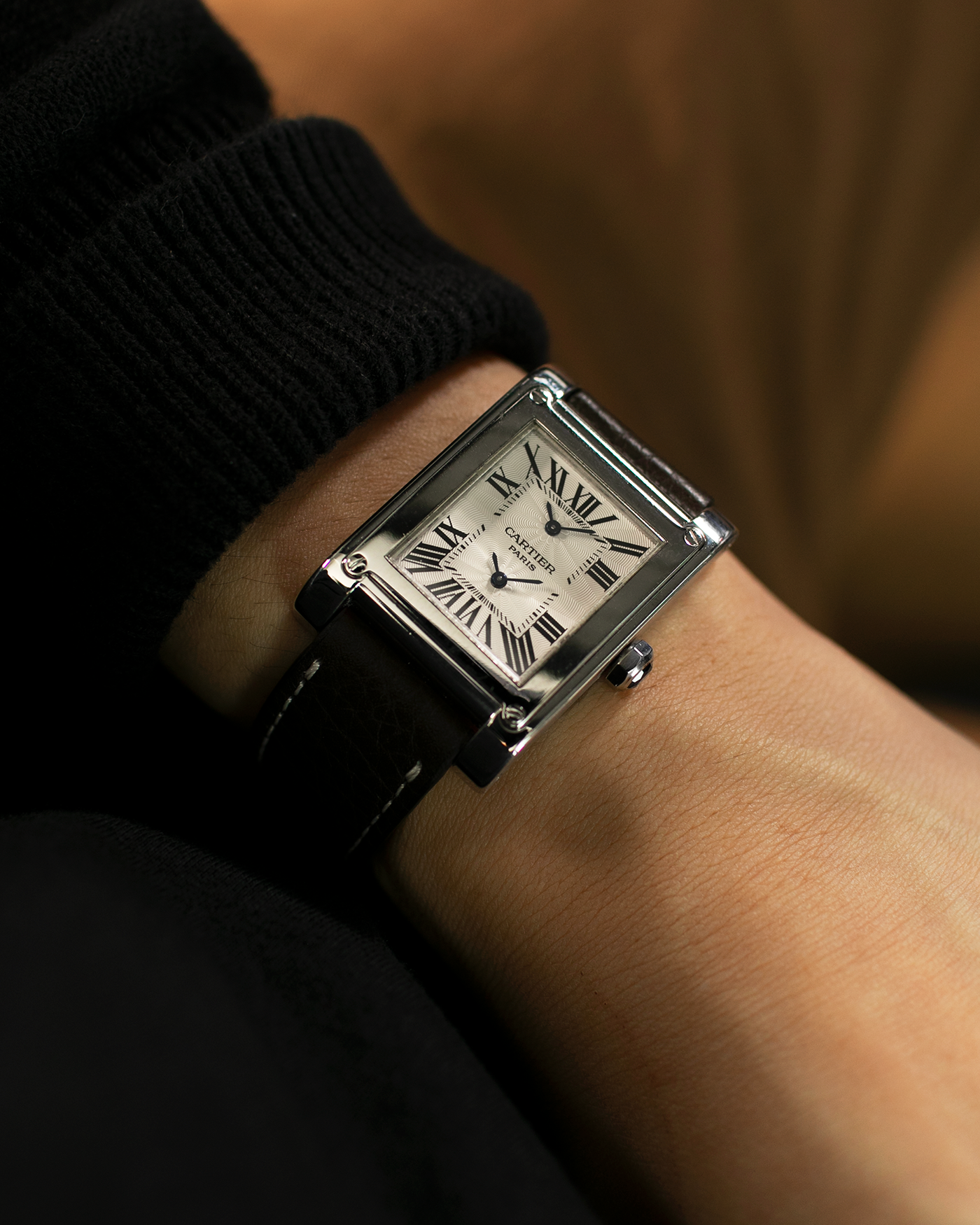 Cartier tank solo sales xl wrist shot
