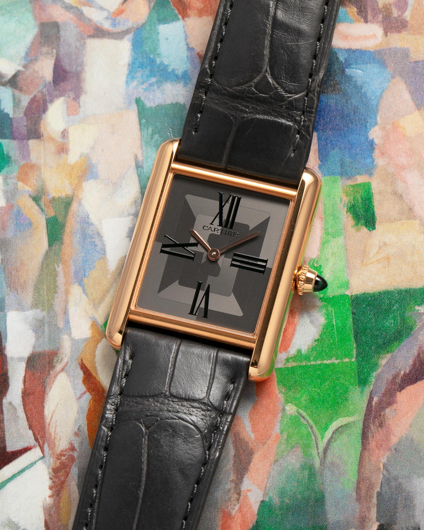 Brand: Cartier
Year: 2022
Model: Tank Louis Cartier Large ‘3816’
Reference: CRWGTA0092
Material: 18-carat Rose Gold
Movement: Cartier Cal. 1917 MC, Manual-Winding
Case Dimensions: 33.7mm (Including Lugs) x 25.5mm x 6.6mm
Lug Width: 19mm
Strap: Cartier Anthracite Grey Alligator Leather Strap with Signed 18-carat Rose Gold Tang Buckle