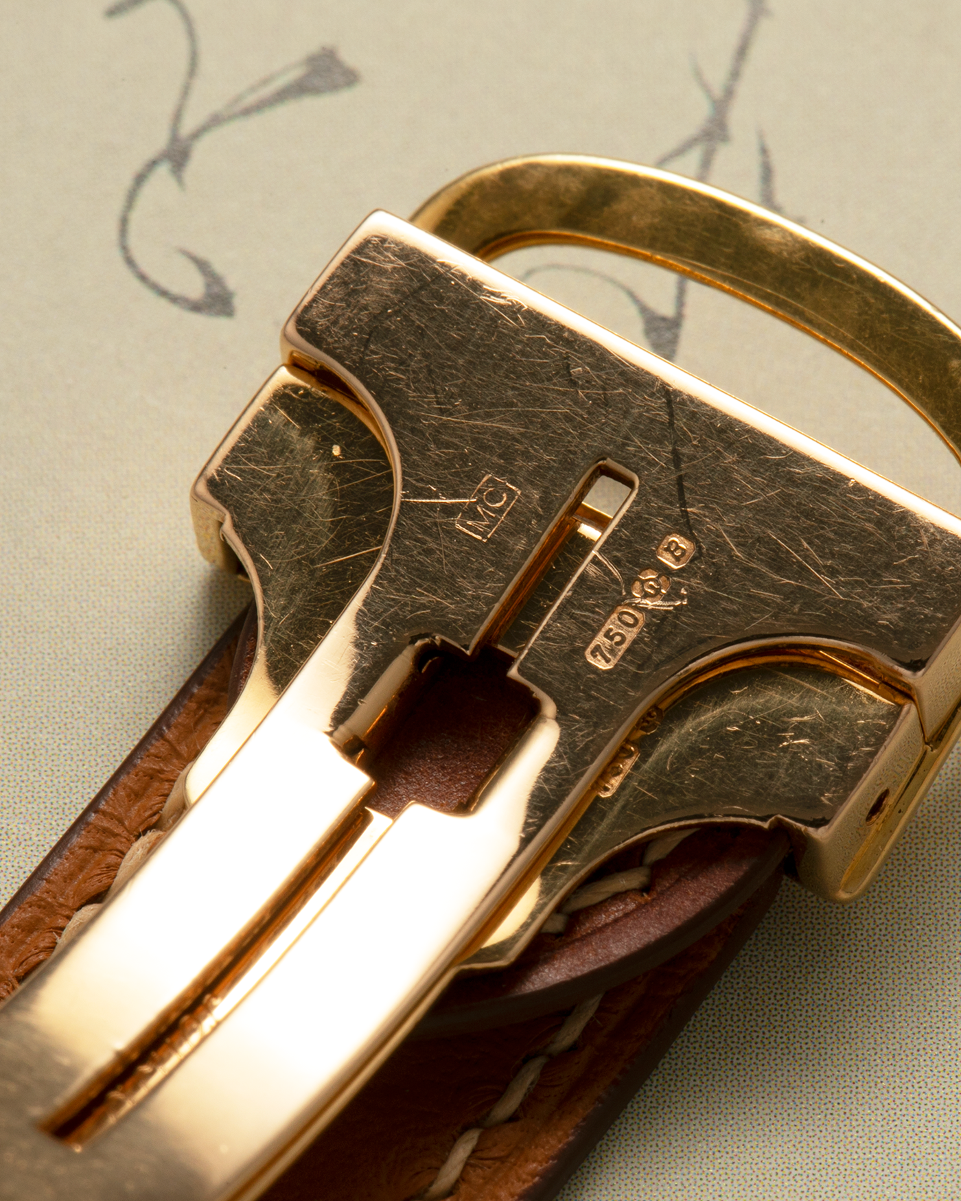 Brand: Cartier
Year: 1976
Model: Tank Normale
Reference Number: 78092
Material: 18-carat Yellow Gold
Movement: Cartier Cal. 78-1, Manual-Winding
Case Diameter: 30mm (Lug-to-Lug) x 22mm x 6.6mm
Lug Width: 17mm
Strap: Custom Tanned Brown Calf Leather Strap with Signed 18-carat Yellow Gold ‘London’ Deployant Clasp