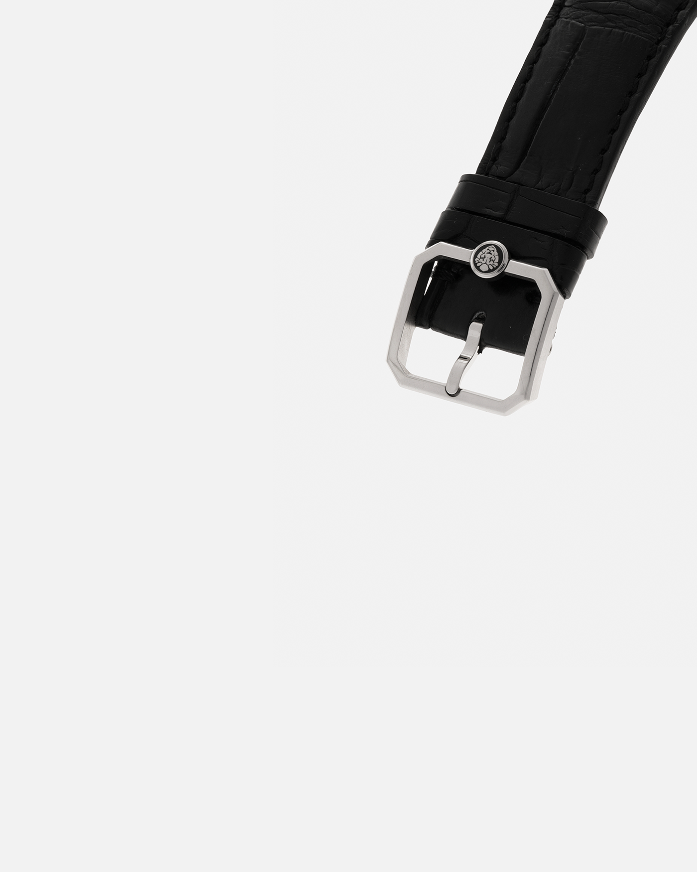 Brand: Chanel
Year: 2017
Model: Monsieur De Chanel Jump Hour H4799
Material: 18-carat White Gold
Movement: Chanel Calibre 1 (Developed with Romain Gauthier), Manual-Winding 
Case Dimensions: 40mm x 10.4mm
Lug Width: 22mm
Strap: Chanel Black Alligator Leather Strap with Signed 18-carat White Gold Tang Buckle