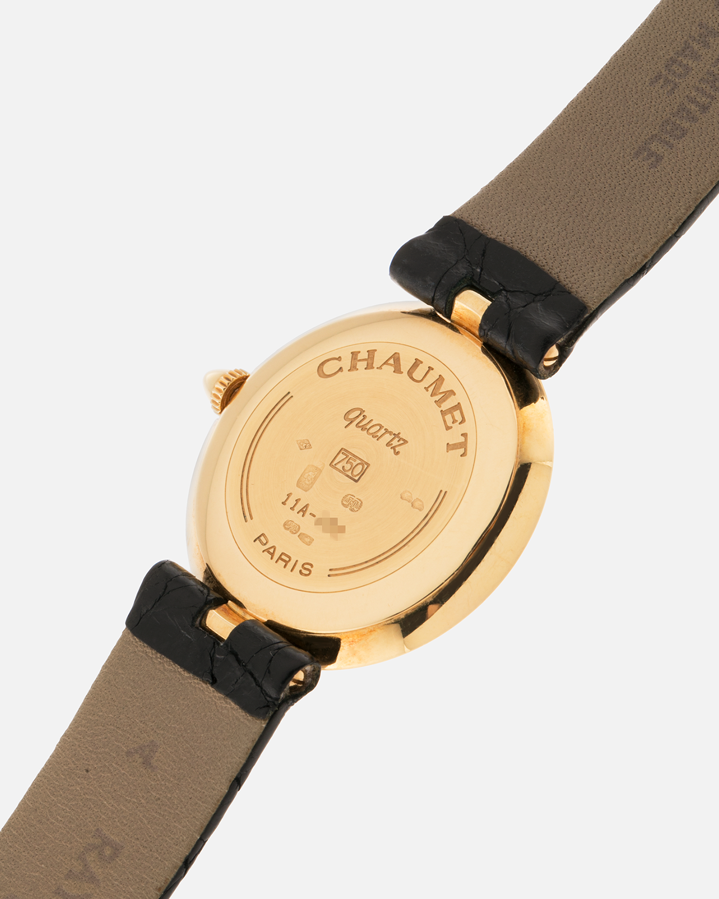 Brand: Chaumet
Year: Early 1990’s
Model: Les Pleiades
Reference Number: 11A
Material: 18k Yellow Gold
Movement: Quartz Jump Hour Movement
Case Dimensions: 30mm
Strap: Black Alligator Strap with 18k Yellow Gold Chaumet Tang Buckle
