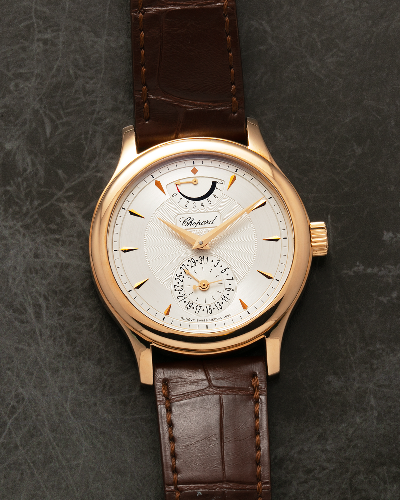 Brand: Chopard L.U.C. Year: 1990’s Model / Reference: 16/1863 ‘Quattro’ Material: 18-carat Yellow Gold Movement: Chopard Cal. 1.98, Manual-Winding Case Diameter: 38mm Lug Width: 19mm Strap: Chopard Brown Alligator Leather Strap with Signed 18-carat Yellow Gold Tang Buckle