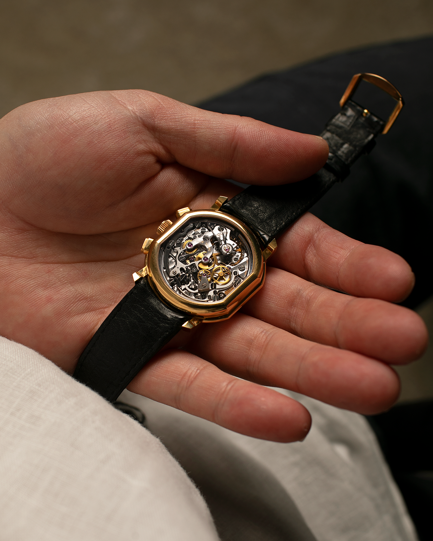 Brand: Daniel Roth
Year: 1990’s
Model: 2147 Chronograph (First Generation)
Material: 18-carat Yellow Gold
Movement: Lemania Cal. 2320, Manual-Winding
Case Dimensions: 35mm x 38mm (Lug-to-Lug 41.5mm)
Lug Width: 20mm
Strap: Daniel Roth Black Alligator Leather Strap with Signed 18-carat Yellow Gold Tang Buckle