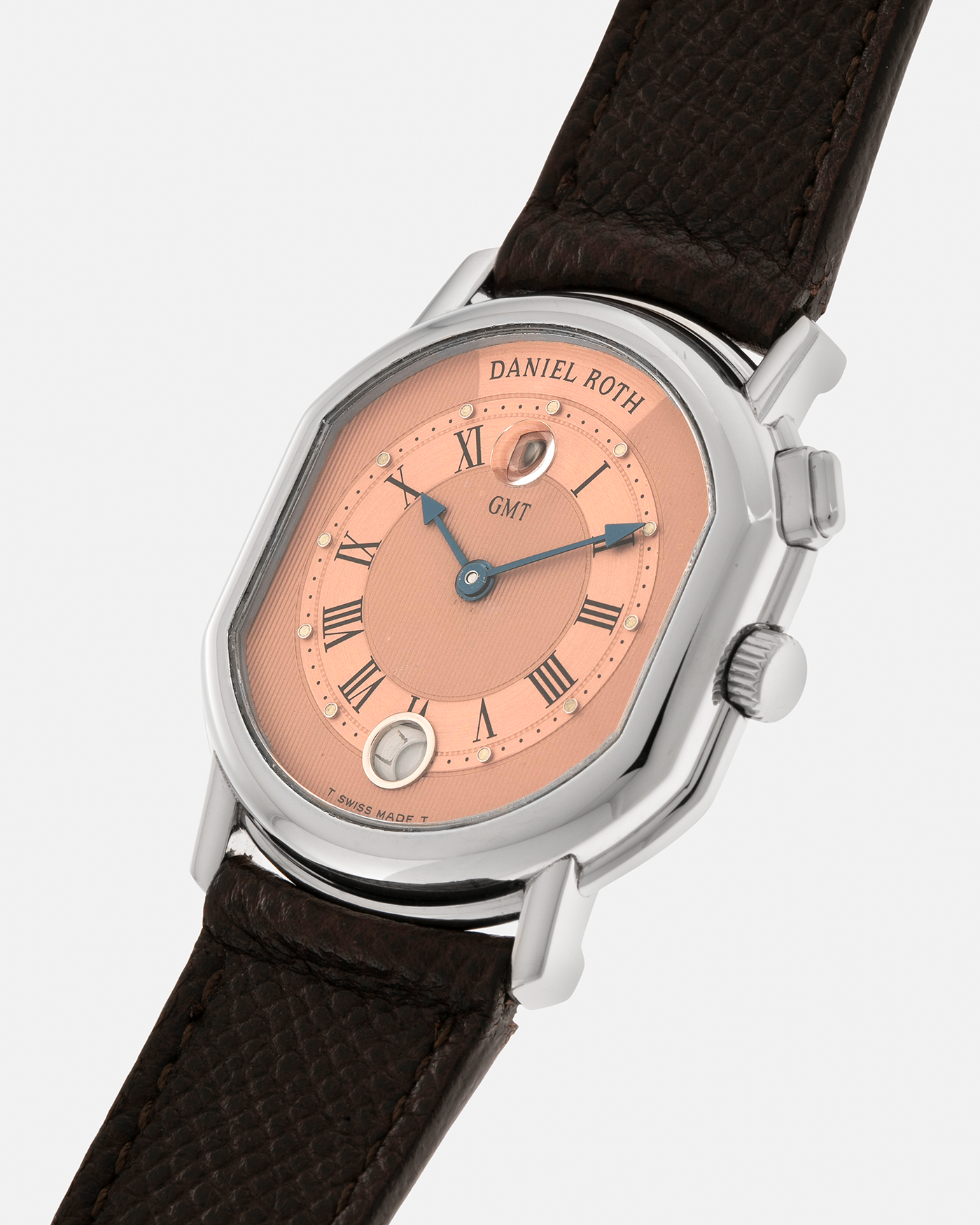 Brand: Daniel Roth
Year: 1990’s
Model: GMT Salmon
Material: Stainless Steel
Movement: Heavily-Modified Girard Perregaux Cal. GP3100, Self-Winding
Case Dimensions: 35mm x 38mm (Lug-to-Lug 41.5mm)
Lug Width: 20mm
Strap: JPM x S.SONG Dark Brown Textured Calf Leather Strap with Signed Stainless Steel Deployant Clasp
