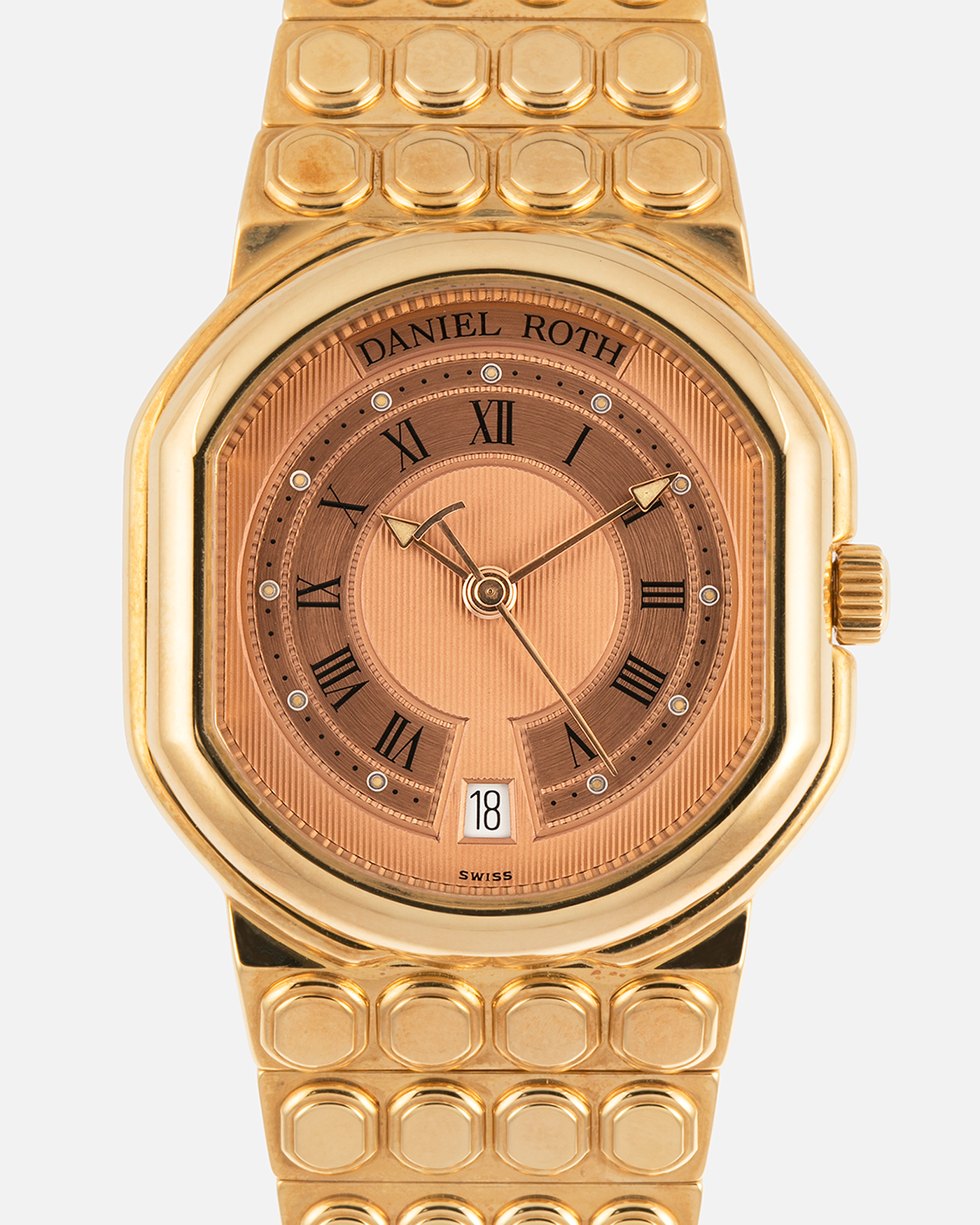 Brand: Daniel Roth
Year: Mid- to late 1990’s
Model: S177 Le Sentier
Material: 18k Yellow Gold
Movement: Jaeger-LeCoultre Calibre 889/1
Case Diameter: 35mm x 38mm
Lug Width: 20mm
Strap: Integrated 18k Yellow Gold Daniel Roth ‘Lego’ Bracelet