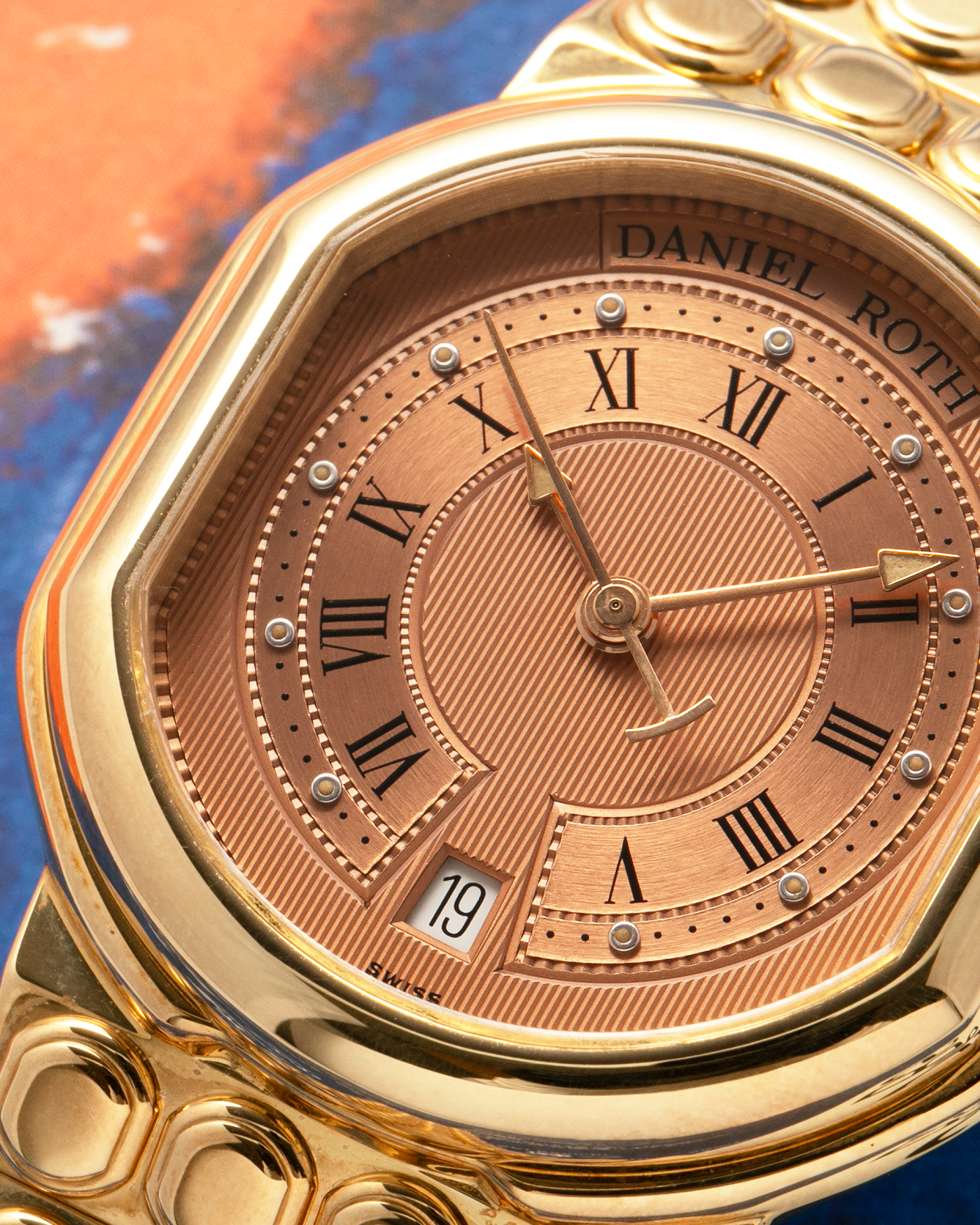 Brand: Daniel Roth
Year: Mid- to late 1990’s
Model: S177 Le Sentier
Material: 18k Yellow Gold
Movement: Jaeger-LeCoultre Calibre 889/1
Case Diameter: 35mm x 38mm
Lug Width: 20mm
Strap: Integrated 18k Yellow Gold Daniel Roth ‘Lego’ Bracelet