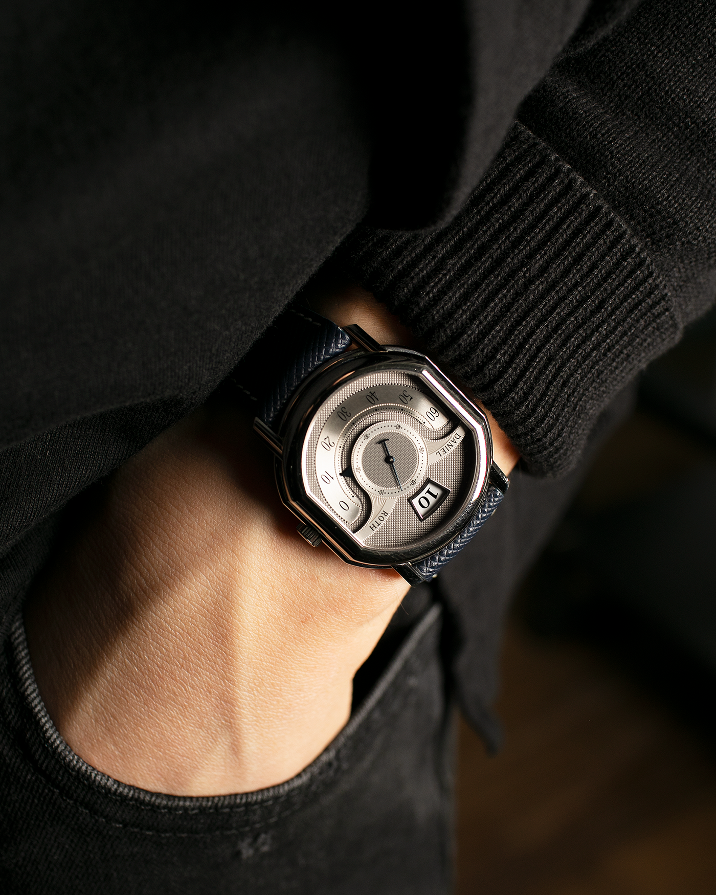 Brand: Daniel Roth Year: 1999 Model: 10th Anniversary Papillon, Limited Edition (White Gold in 110 pieces) Material: 18-carat White Gold Movement: Daniel Roth Cal. DR113, Self-Winding Case Diameter: 35mm x 41mm x 11mm Bracelet/Strap: Navy Blue Saffiano Leather Strap with Signed 18-carat White Gold Tang Buckle