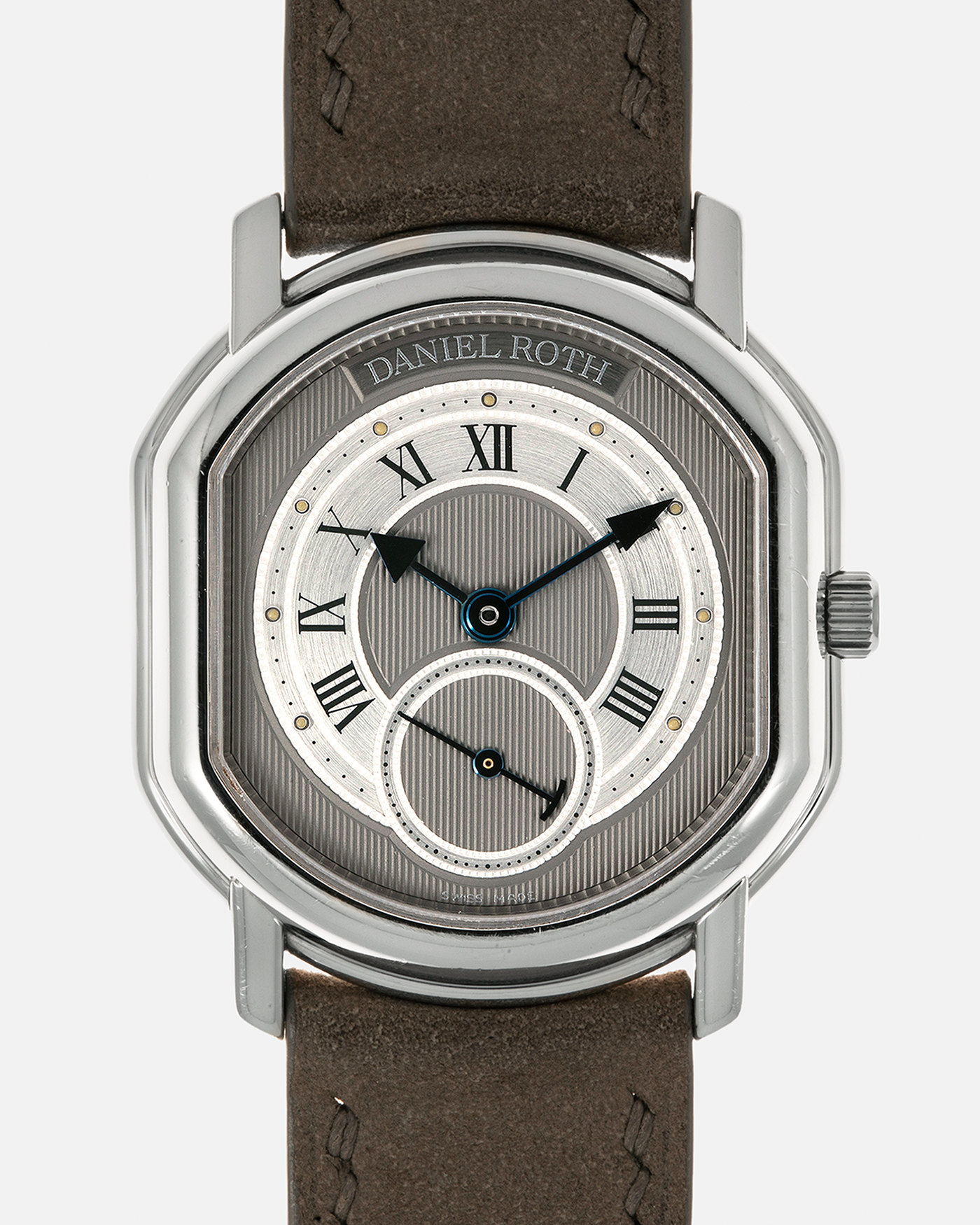 Brand: Daniel Roth
Year: 1990’s
Model: Seconds at Six
Material: Stainless Steel
Movement: Daniel Roth Cal. DR111 (Girard Perregaux-based), Self-Winding
Case Dimensions: 35mm x 32mm (Lug-to-Lug 41mm)
Lug Width: 20mm
Strap: Strapology Taupe Calf Leather Strap with Signed Stainless Steel Tang Buckle