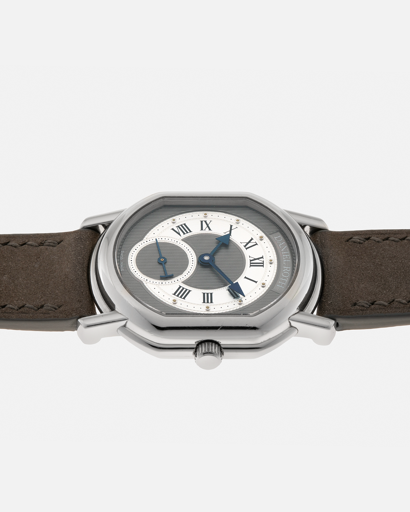 Brand: Daniel Roth
Year: 1990’s
Model: Seconds at Six
Material: Stainless Steel
Movement: Daniel Roth Cal. DR111 (Girard Perregaux-based), Self-Winding
Case Dimensions: 35mm x 32mm (Lug-to-Lug 41mm)
Lug Width: 20mm
Strap: Strapology Taupe Calf Leather Strap with Signed Stainless Steel Tang Buckle
