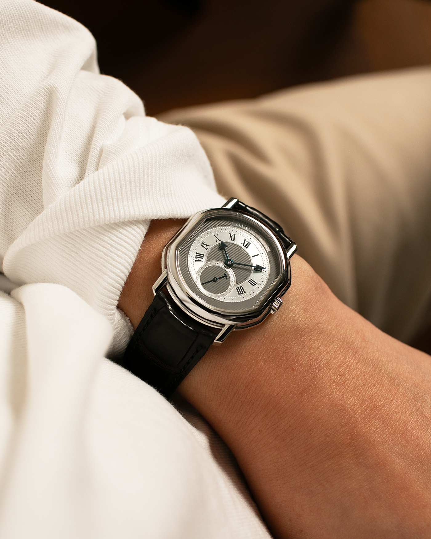 Brand: Daniel Roth
Year: 1990’s
Model: Seconds at Six
Reference: 207
Material: Stainless Steel
Movement: Daniel Roth Cal. DR111 (Girard-Perregaux based), Self-Winding
Case Dimensions: 35mm x 38mm (Lug-to-Lug 41mm)
Lug Width: 20mm
Strap: Daniel Roth Black Alligator Leather Strap with Signed Stainless Steel Deployant Clasp