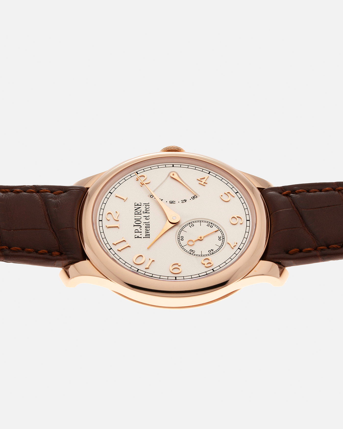 Brand: F.P. Journe Year: 2021 Model: Chronomètre Souverain Material: 18-carat Rose Gold Movement: F.P Journe Cal. 1304, Manual-Winding Case Diameter: 40mm Lug Width: 20mm Strap: F.P. Journe Brown Alligator Leather Strap and Signed 18-carat Rose Gold Tang Buckle