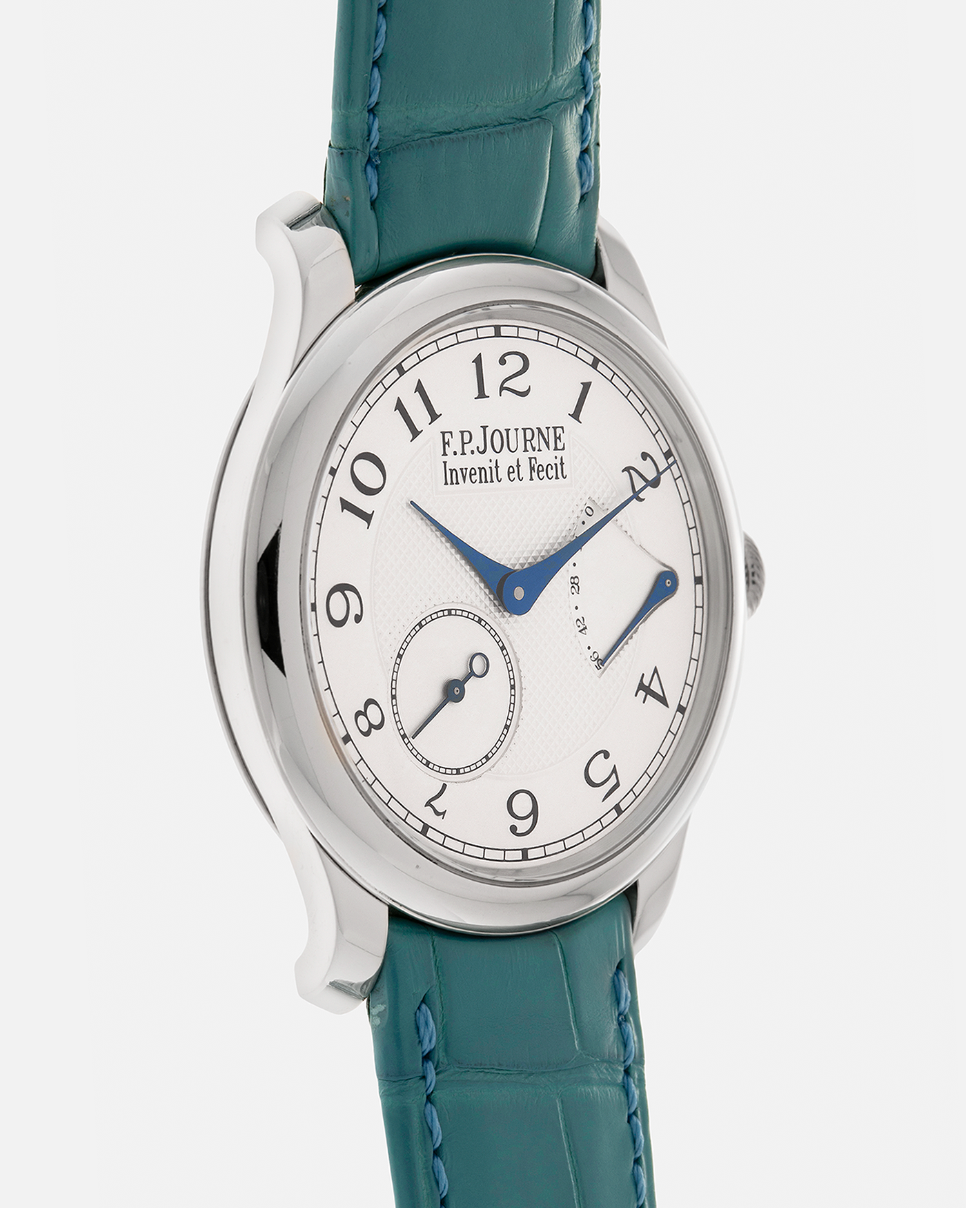 Brand: F.P. Journe
Year: 2010’s
Model: Chronomètre Souverain
Material: Platinum 950 Case, 18-Rose Gold Movement
Movement: F.P Journe Cal. 1304, Manual-Winding
Case Dimensions: 40mm x 8mm (Lug-to-Lug 48.2mm)
Lug Width: 20mm
Strap: F.P Journe Teal Alligator Leather Strap with Signed Platinum 950 Tang Buckle