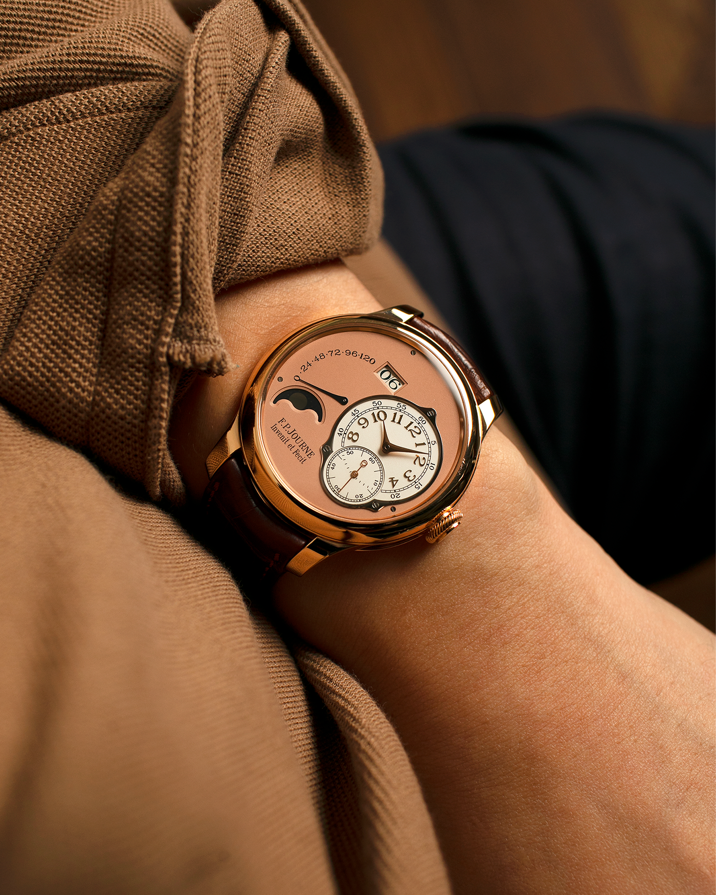 Brand: F.P. Journe
Year: 2017
Model: Octa Lune
Reference: LN
Material: 18-carat Rose Gold Case, Movement (Bridges and Plate), Dial, and 22-carat Rose Gold Rotor
Movement: F.P. Journe Cal. 1300.3, Self-Winding
Case Dimensions: 42mm x 10.7mm (48mm Lug-to-Lug)
Lug Width: 20mm
Strap: F.P. Journe Dark Brown Alligator Leather Strap and Signed 18k Rose Gold Tang Buckle