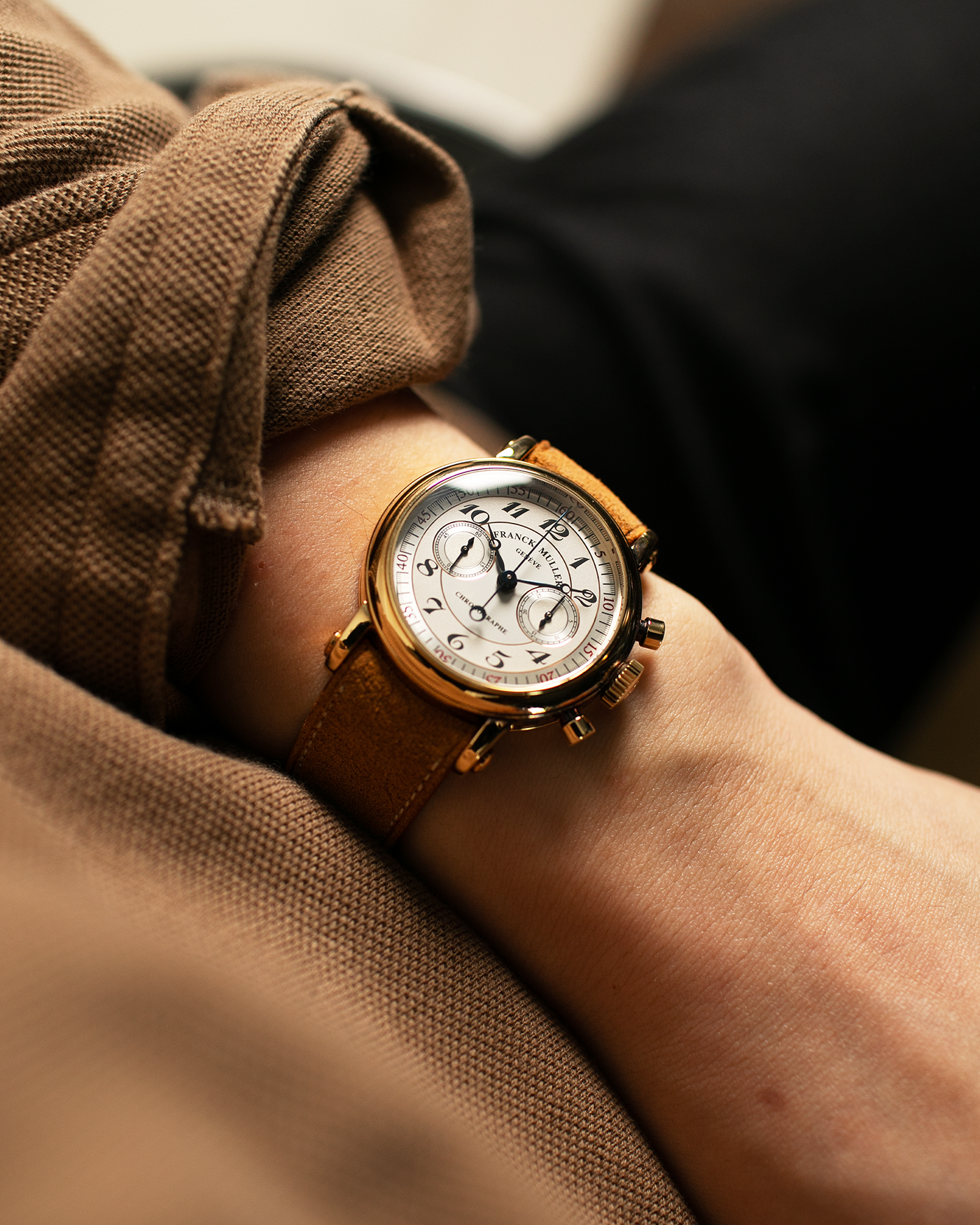 Brand: Franck Muller Year: 2000’s Model: Chronographe Double Face Reference: 2870 NA DF Material: 18-carat Yellow Gold Movement: Lemania Cal. 1872, Manual-Winding Case Diameter: 37mm Strap: Nostime Sand Tan Suede Calf Leather Strap with Signed 18-carat Tang Buckle, Additional Franck Muller Black Alligator Leather Strap.