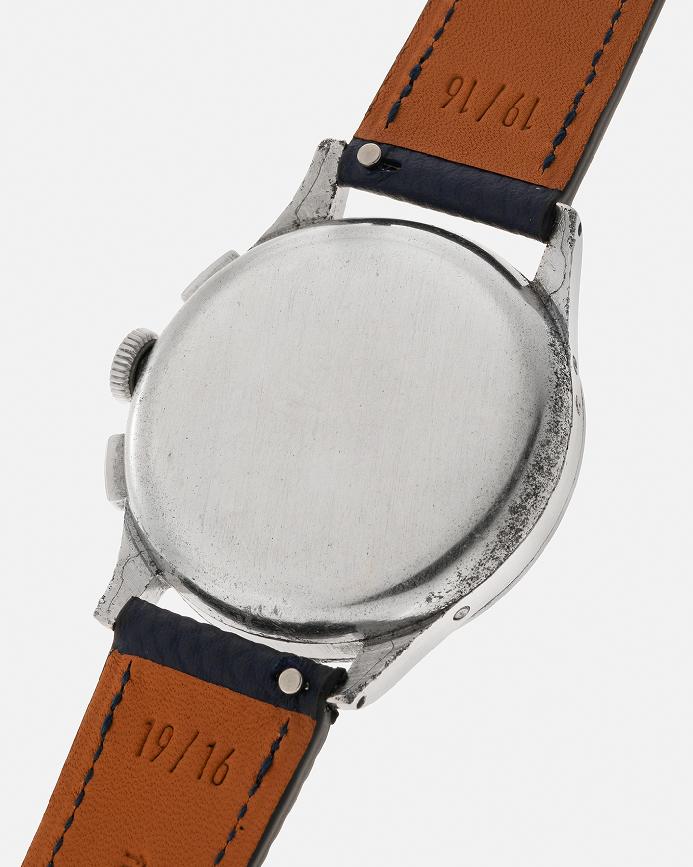 Brand: Girard Perregaux
Year: 1940s
Model: Tri-Compax
Material: Stainless Steel
Movement: Universal Genève (Branded Girard Perregaux) Cal. 287, Manual-Winding
Case Diameter: 37mm x 13mm (Lug-to-Lug 44.5mm)
Lug Width: 19mm
Strap: Nostime Dark Navy Textured Calf Leather Strap