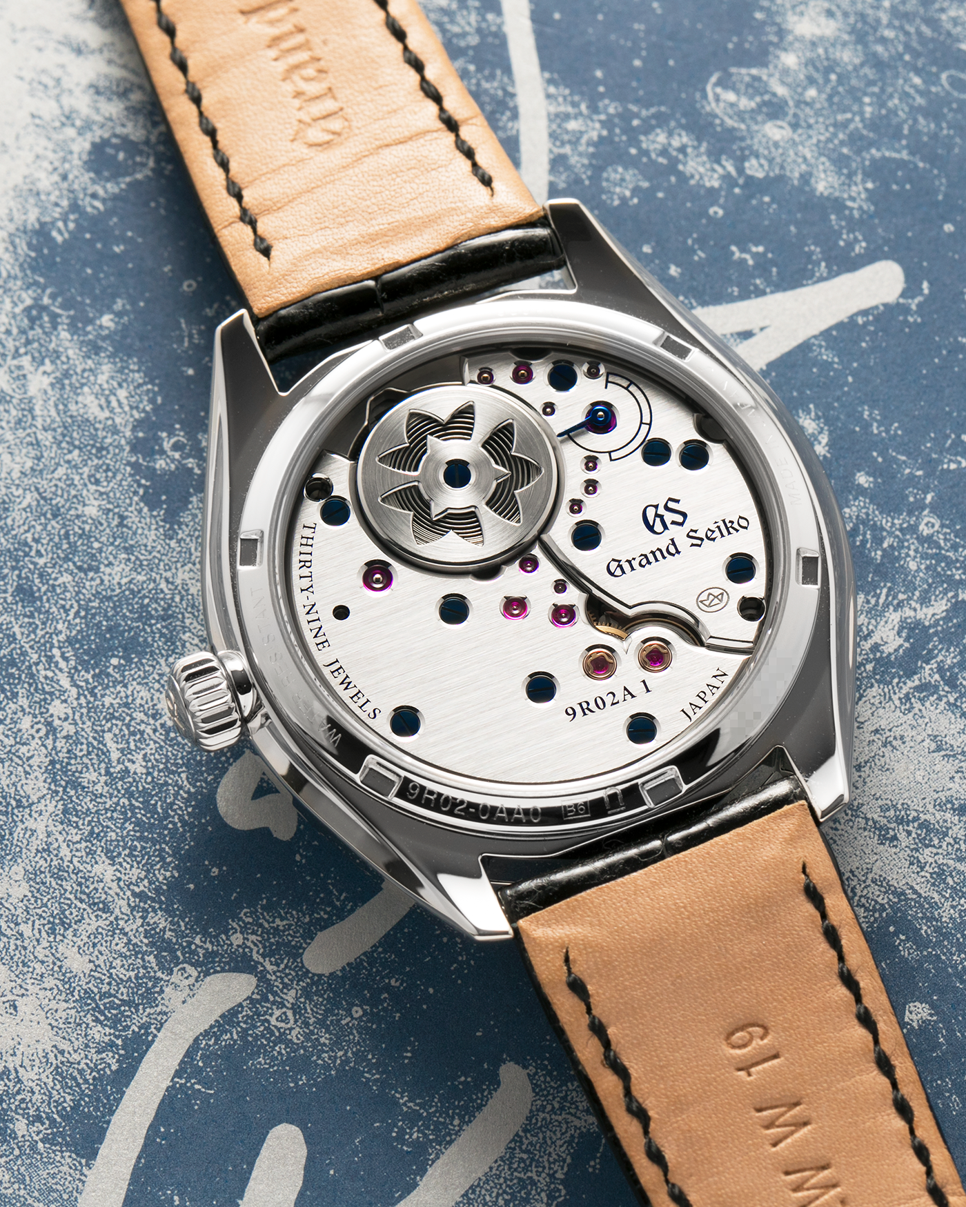 Brand: Grand Seiko
Year: 2025
Reference Number: SBGZ003
Material: Platinum
Movement: Manual-Winding Spring Drive Cal. 9R02
Case Diameter: 38.5mm Diameter, 9.8mm Thickness
Strap: Grand Seiko Black Crocodile Strap with Grand Seiko Platinum Deployant Clasp