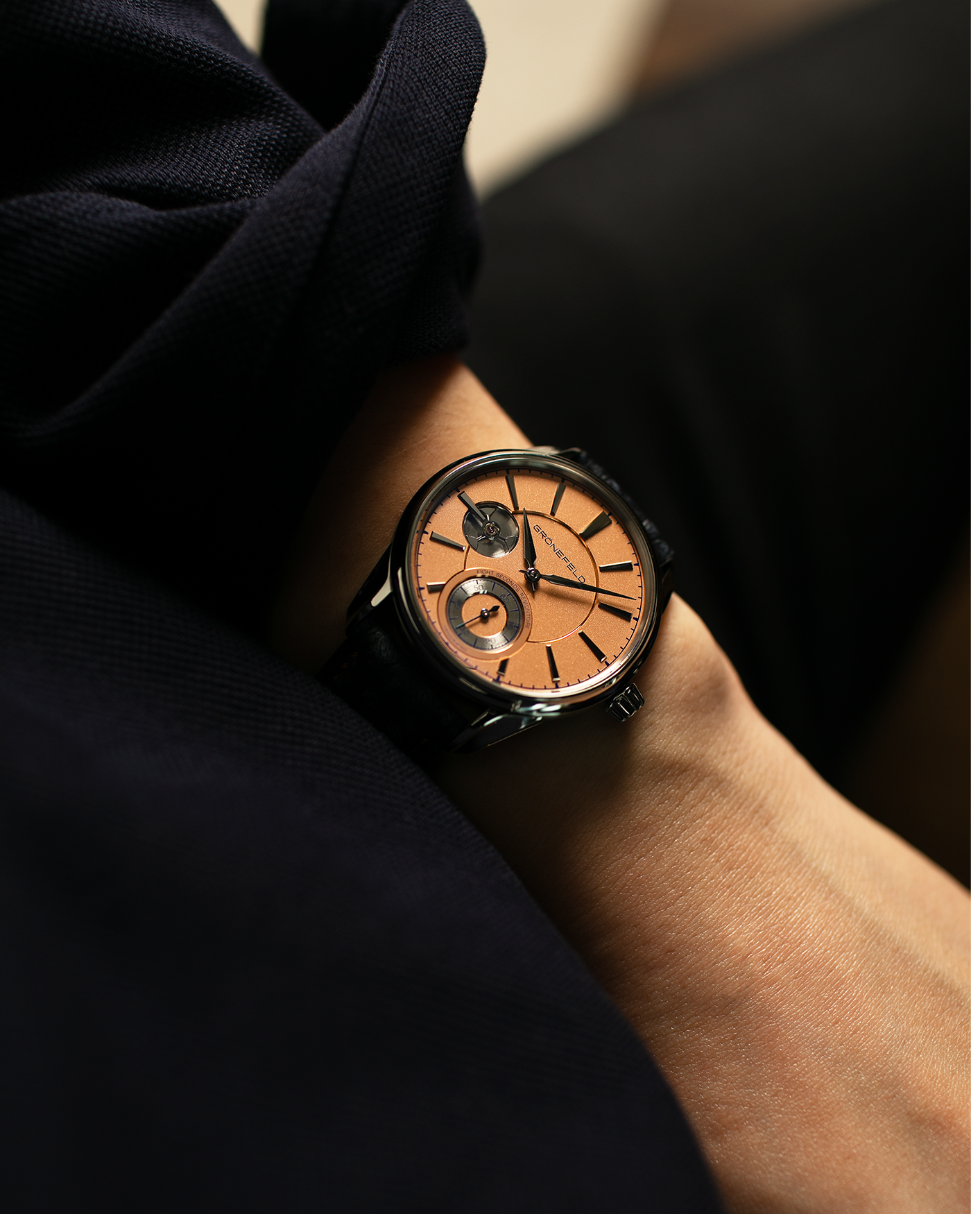 Brand: Grönefeld Year: XXXX Model: 1941 Remontoire ‘Salmon’ Material: Stainless Steel Movement: Grönefeld Cal. G-05, Manual-Winding Case Dimensions: 39.5mm x  10.5mm Lug Width: 20mm Strap: Grönefeld Blue Ostrich / Dutch Orange Leather Strap with Signed Stainless Steel 916L Tang Buckle
