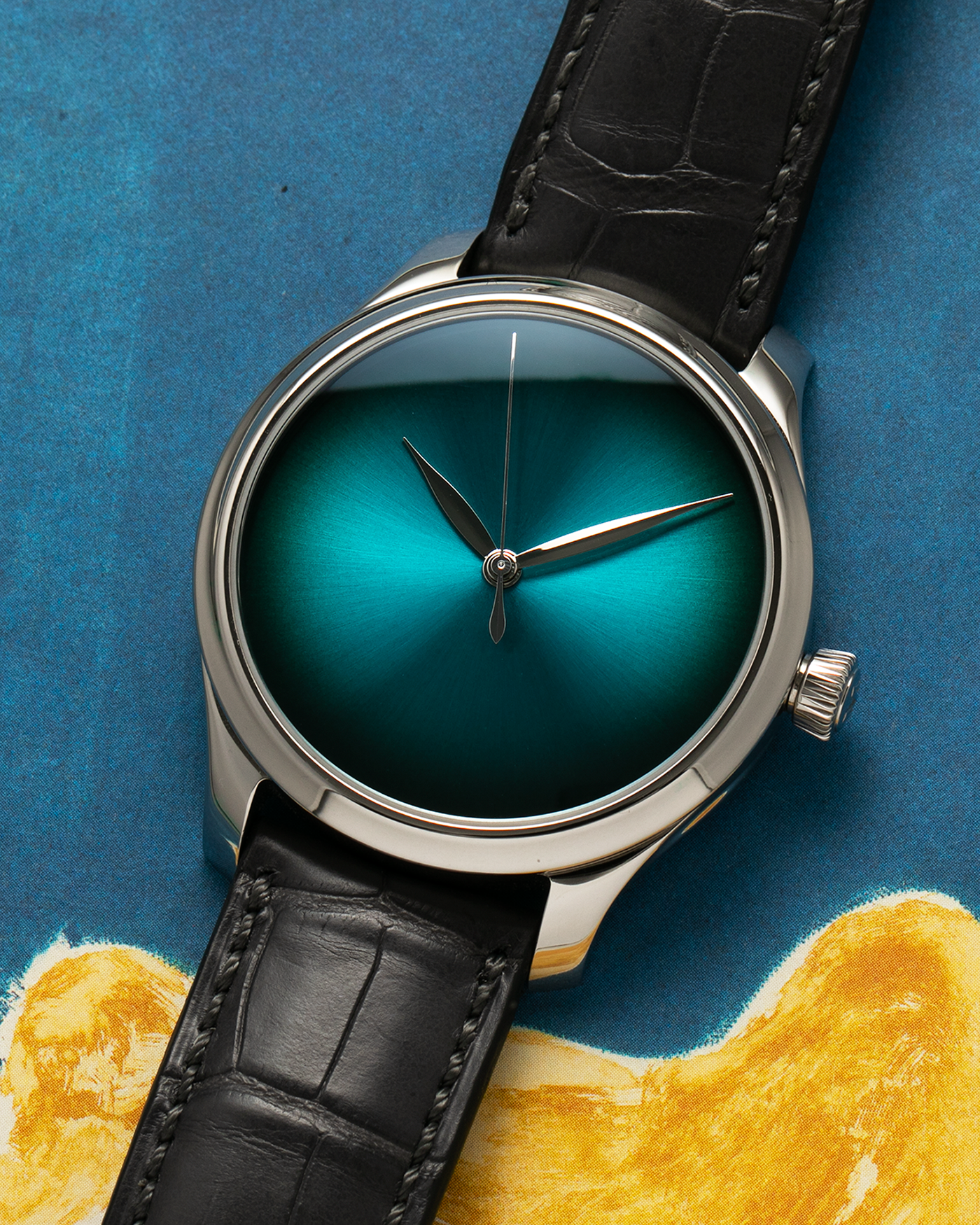 H.Moser & Cie Endeavour Center Seconds Blue Lagoon Fumé