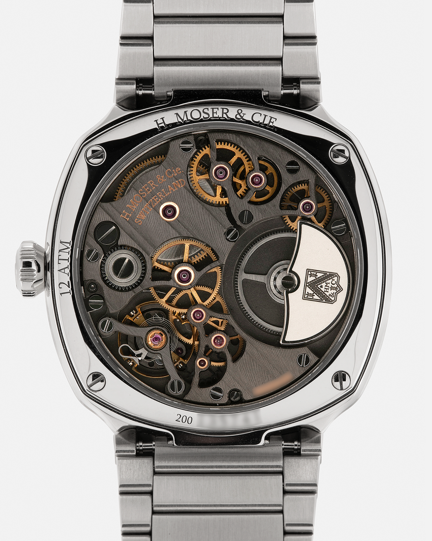 Brand: H. Moser & Cie
Year: 2025
Model: Streamliner Small Seconds Blue Enamel
Reference: 6500-1200
Material: Stainless Steel
Movement: HMC Cal. 500, Micro-Rotor Self-Winding
Case Dimensions: 39mm x 10.9mm
Bracelet: H. Moser & Cie Integrated Stainless Steel Bracelet with Deployant Clasp