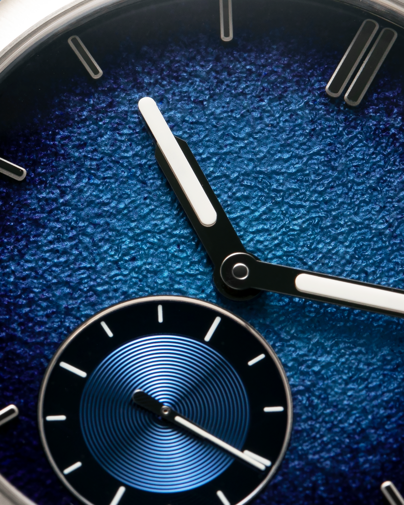 Brand: H. Moser & Cie
Year: 2025
Model: Streamliner Small Seconds Blue Enamel
Reference: 6500-1200
Material: Stainless Steel
Movement: HMC Cal. 500, Micro-Rotor Self-Winding
Case Dimensions: 39mm x 10.9mm
Bracelet: H. Moser & Cie Integrated Stainless Steel Bracelet with Deployant Clasp