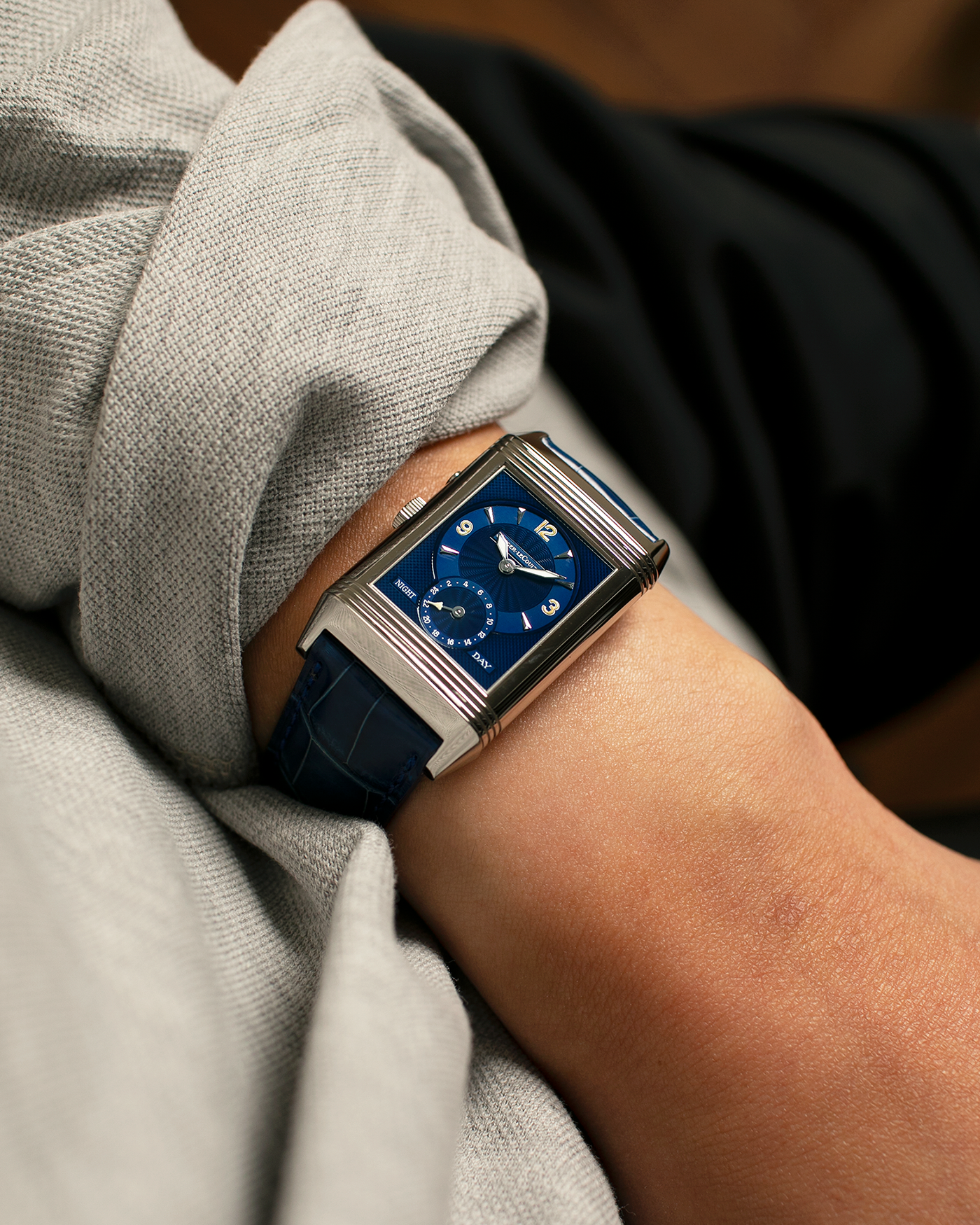Brand: Jaeger LeCoultre
Year: Late 1990s
Model: Reverso Duoface Japan Edition Blue, Limited Edition of 300 Pieces
Reference Number: 270.8.54
Material: Stainless Steel
Movement: Jaeger LeCoultre Cal. 854, Manual-Wind
Case Dimensions: 42mm (Including Lugs) x 26mm
Lug Width: 19mm
Strap: Jaeger LeCoultre Blue Alligator Leather Strap with Signed Stainless Steel Deployant Clasp