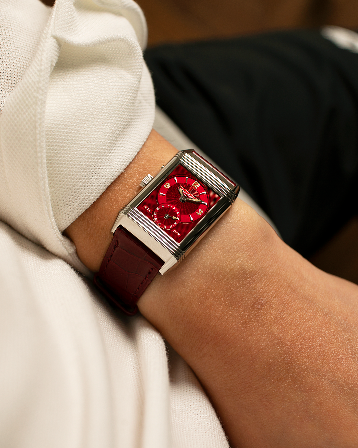 Brand: Jaeger LeCoultre
Year: Late 1990s
Model: Reverso Duoface Japan Edition Red, Limited Edition of 300 Pieces
Reference Number: 270.8.54
Material: Stainless Steel
Movement: Jaeger LeCoultre Cal. 854, Manual-Wind
Case Dimensions: 42mm (Including Lugs) x 26mm
Lug Width: 19mm
Strap: Jaeger LeCoultre Burgundy Red Alligator Leather Strap with Signed Stainless Steel Deployant Clasp