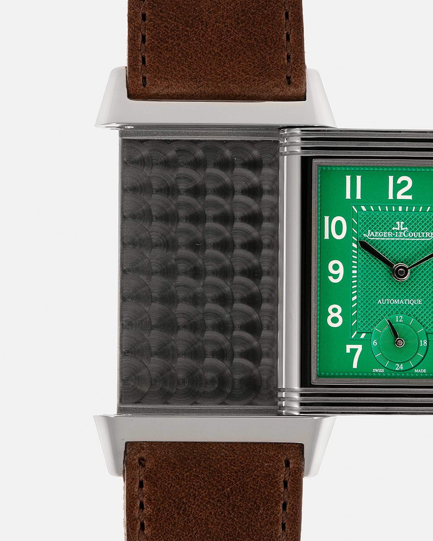 Brand: Jaeger-LeCoultre
Year: 2016
Model: Grande Reverso 976 ‘55th Anniversary of Kuwait’, Limited Edition of 55 Pieces
Reference: 278.8.56
Material: Stainless Steel
Movement: Jaeger-LeCoultre Cal. 967B, Self-Winding
Case Dimensions: 46mm (Including Lugs) x 27mm x 9mm
Lug Width: 20mm
Straps: Jaeger-LeCoultre Casa Fagliano Beige Calf and Canvas Leather Strap with Signed Stainless Steel Deployant Clasp, extra Jaeger-LeCoultre Black Alligator Leather Strap, and Jaeger-LeCoultre Casa Fagliano Dark Brown Calf Le