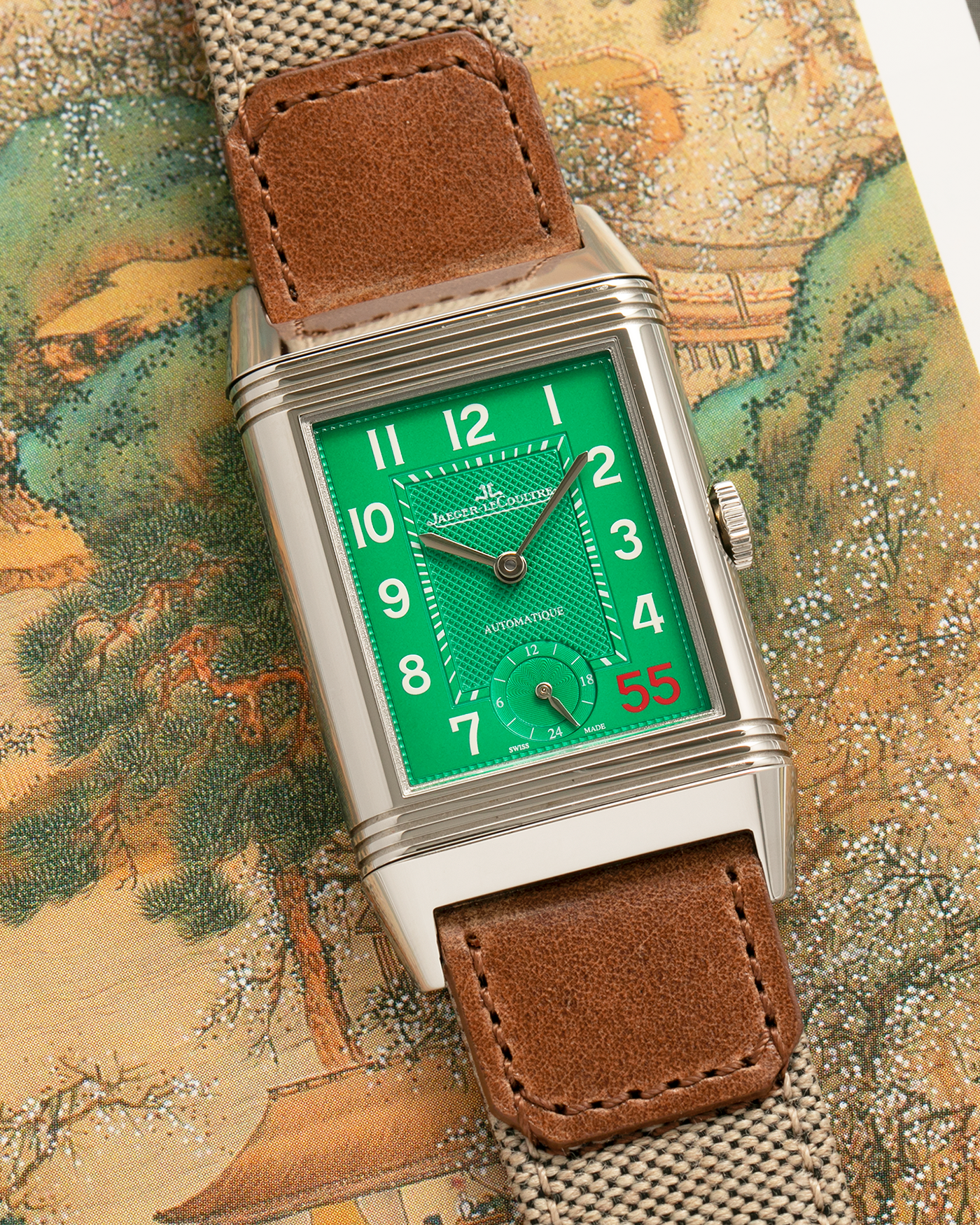 Brand: Jaeger-LeCoultre
Year: 2016
Model: Grande Reverso 976 ‘55th Anniversary of Kuwait’, Limited Edition of 55 Pieces
Reference: 278.8.56
Material: Stainless Steel
Movement: Jaeger-LeCoultre Cal. 967B, Self-Winding
Case Dimensions: 46mm (Including Lugs) x 27mm x 9mm
Lug Width: 20mm
Straps: Jaeger-LeCoultre Casa Fagliano Beige Calf and Canvas Leather Strap with Signed Stainless Steel Deployant Clasp, extra Jaeger-LeCoultre Black Alligator Leather Strap, and Jaeger-LeCoultre Casa Fagliano Dark Brown Calf Le